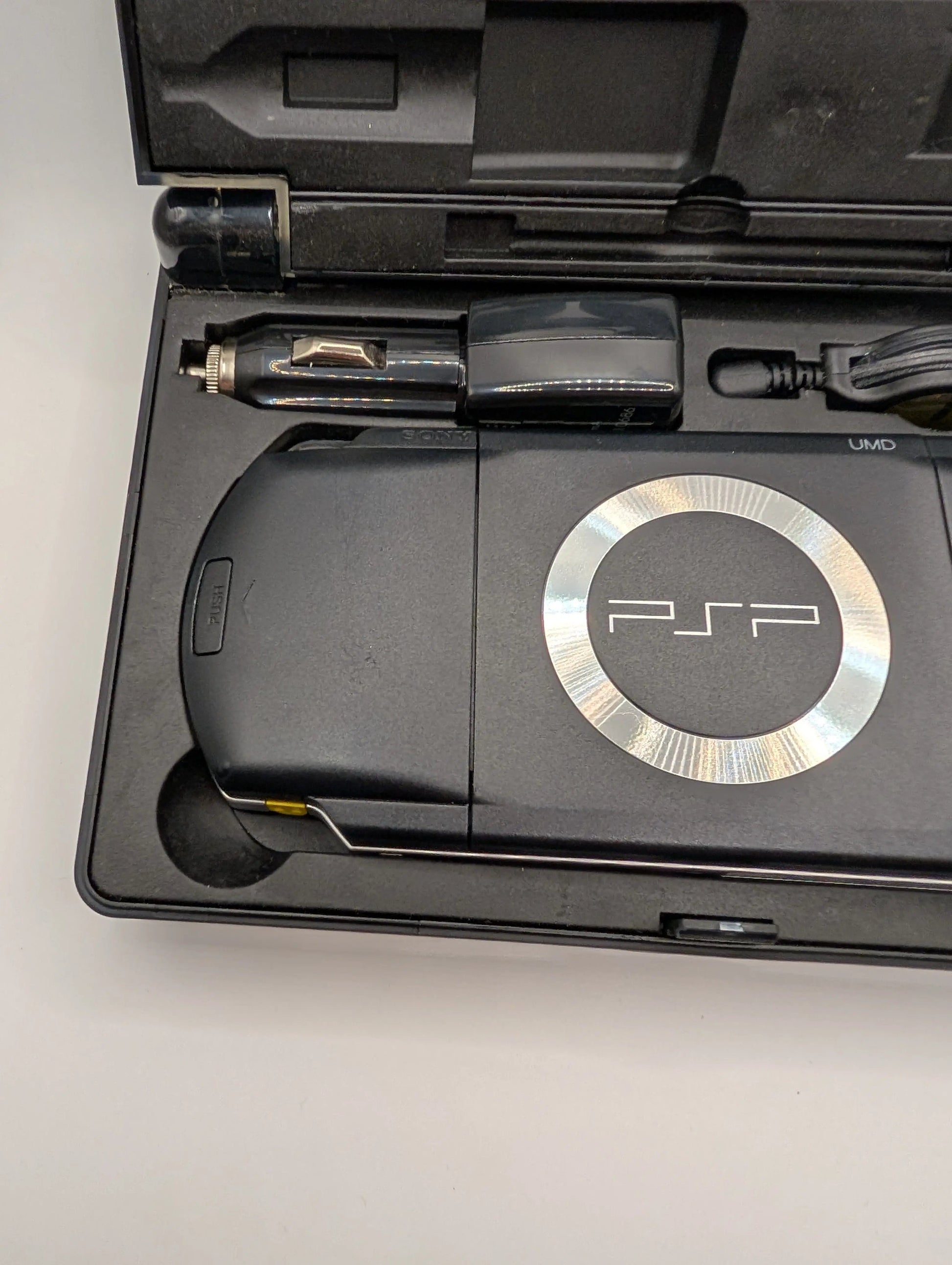 SONY PSP PlayStation Portable Untested include Memory card 32mb FRENLY BRICKS - Open 7 Days