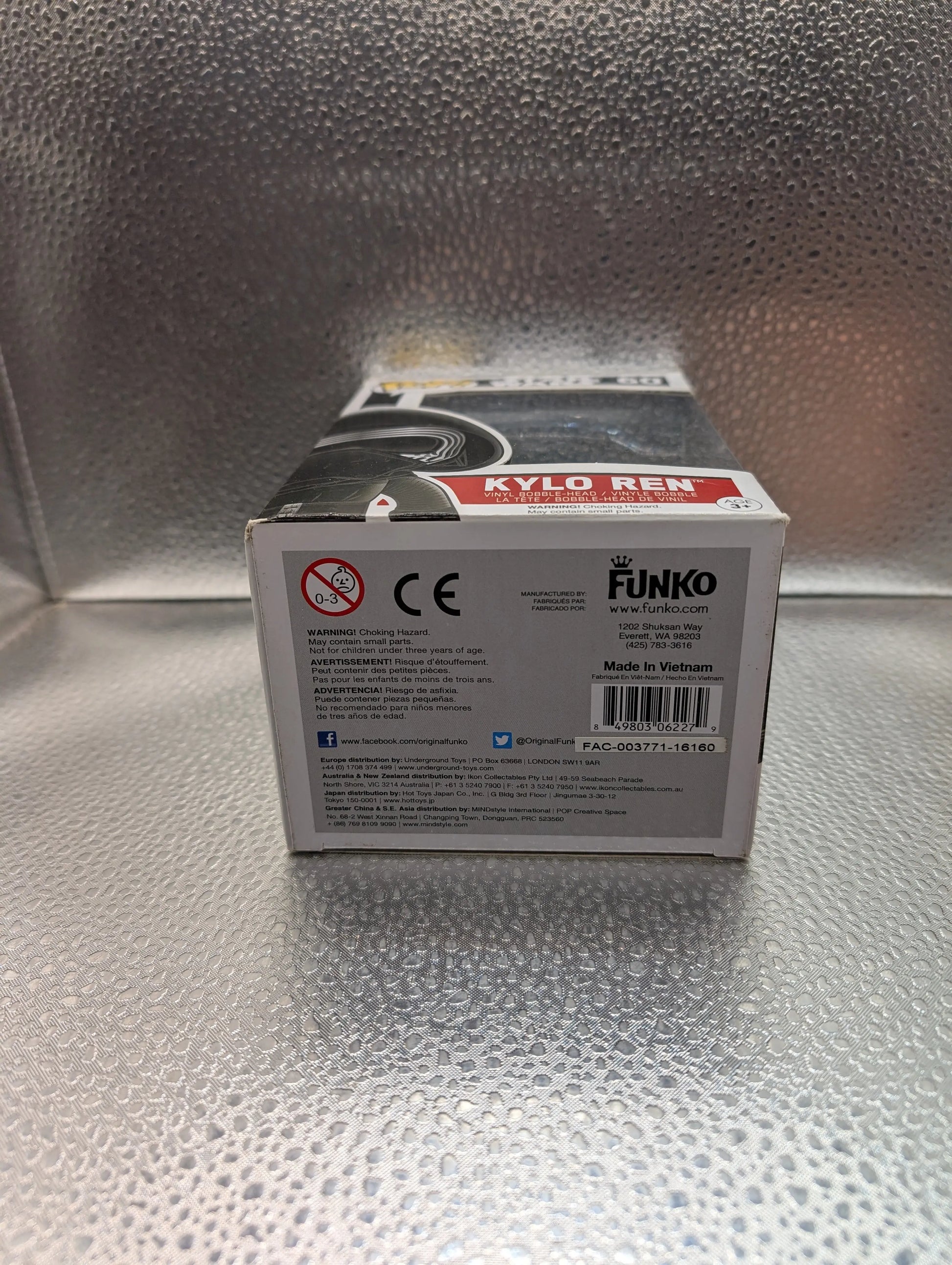 FUNKO Pop Vinyl Kylo Ren Star Wars #60 FRENLY BRICKS - Open 7 Days