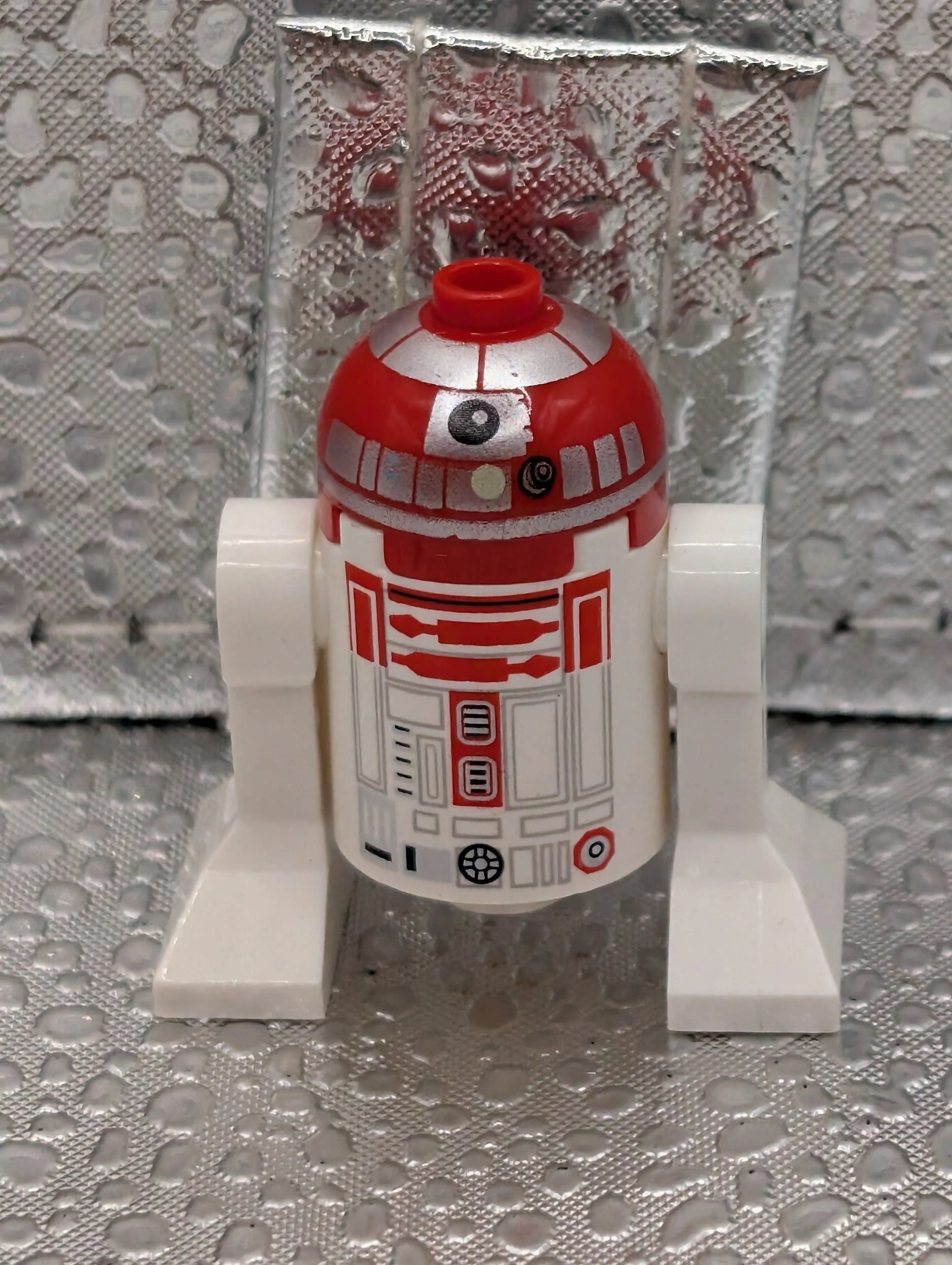 LEGO® Star Wars R4-P17 Astromech Droid Minifigure Episode 2 75333 sw1221 Minifig FRENLY BRICKS - Open 7 Days