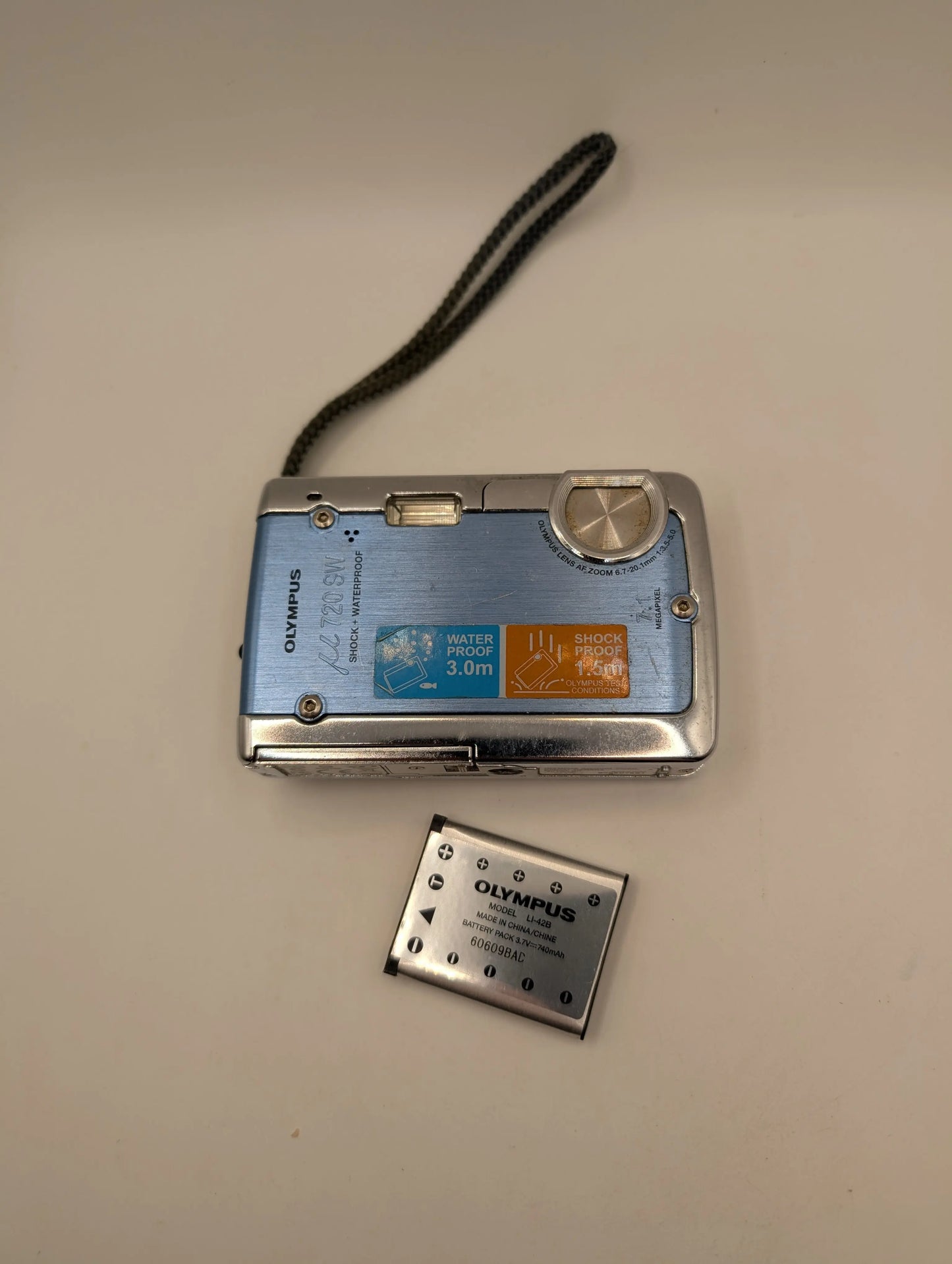 Olympus µ 720 SW 7.1 MP Digital Camera Blue/Silver - Not Working FRENLY BRICKS - Open 7 Days