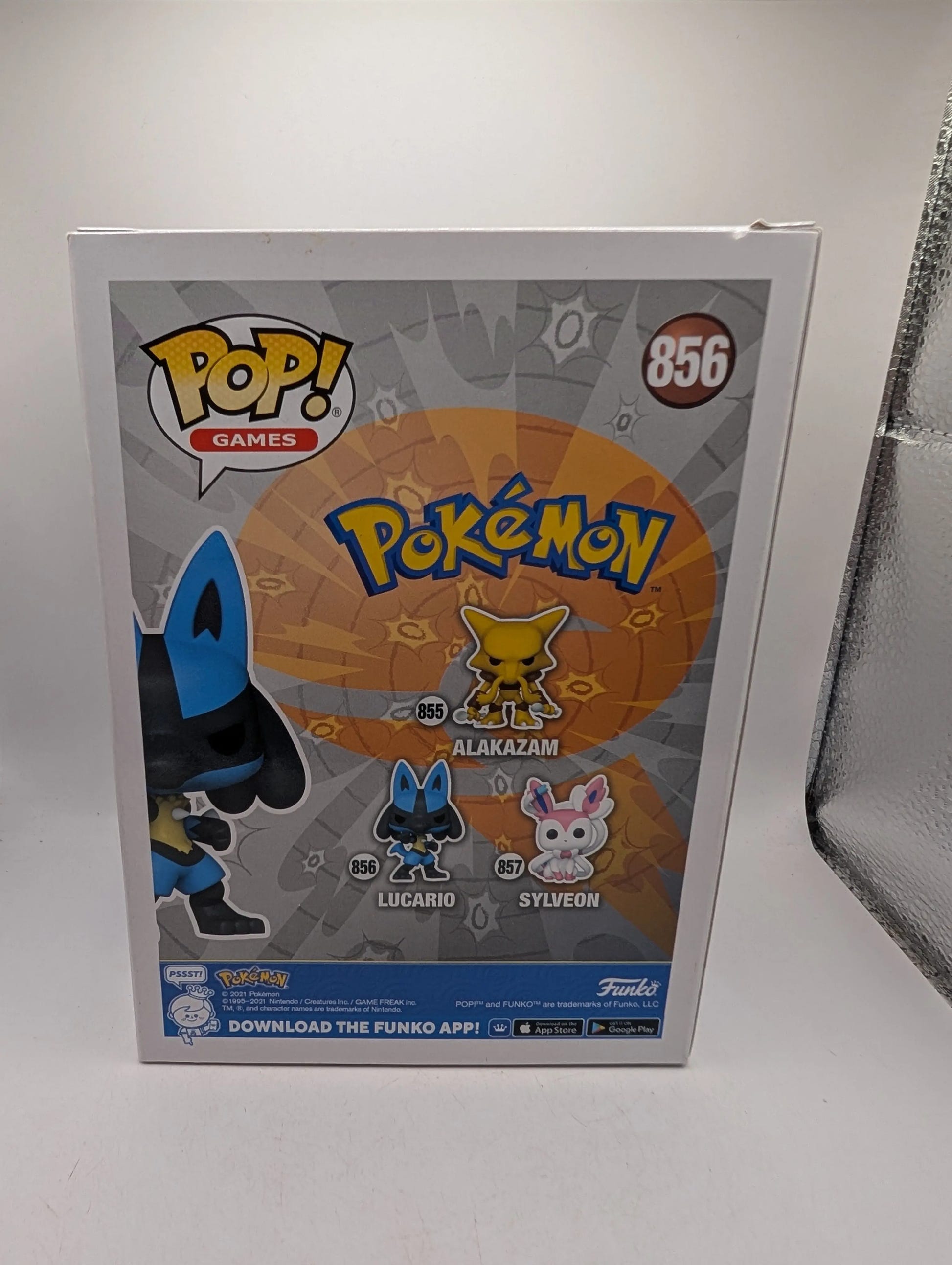 Funko POP! Games - Pokémon - Lucario #856, photo 3 image 3