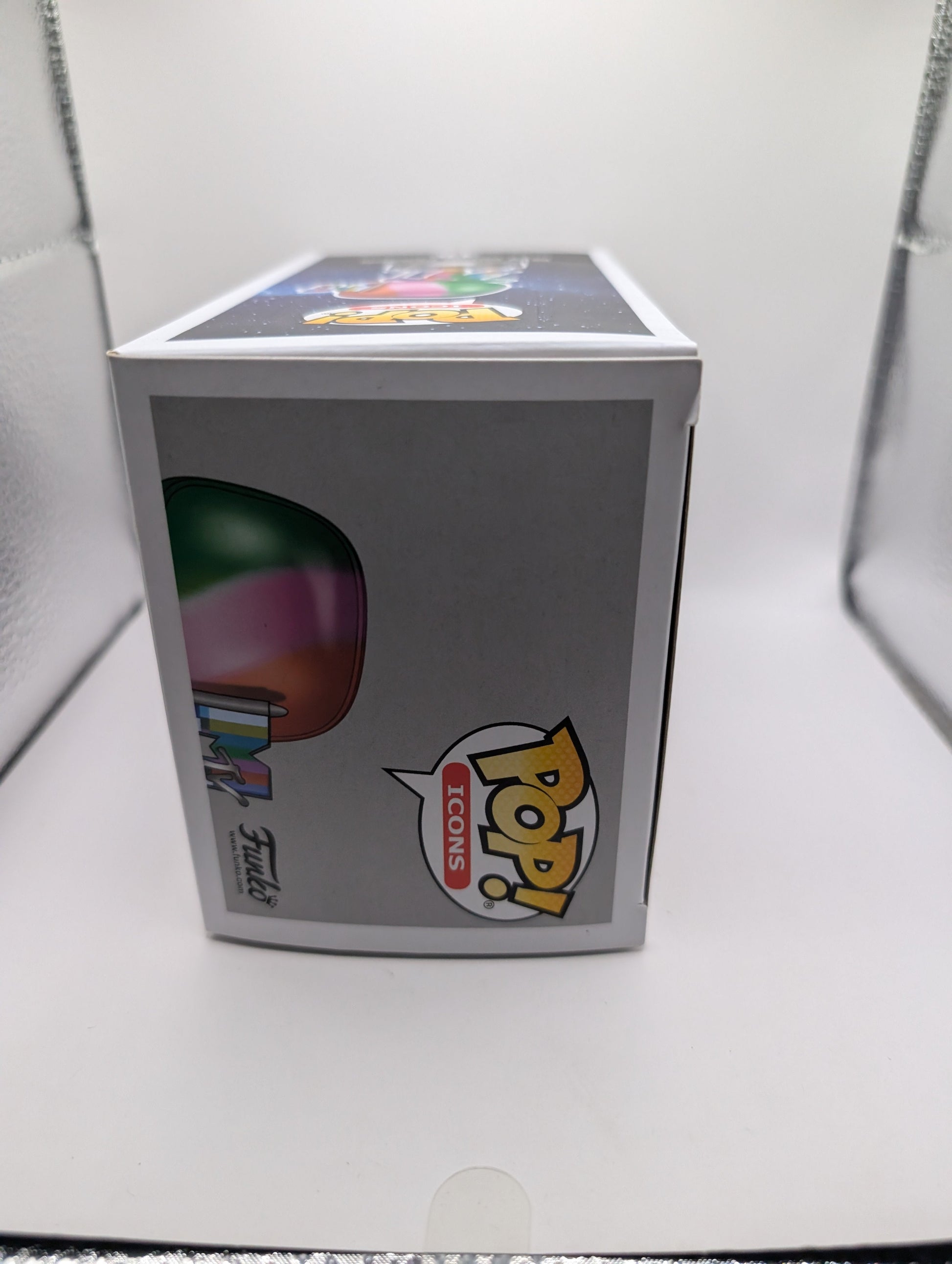 FUNKO POP VINYL ICONS MTV MUSIC TV 18 MTV MOON PERSON RAINBOW FRENLY BRICKS - Open 7 Days