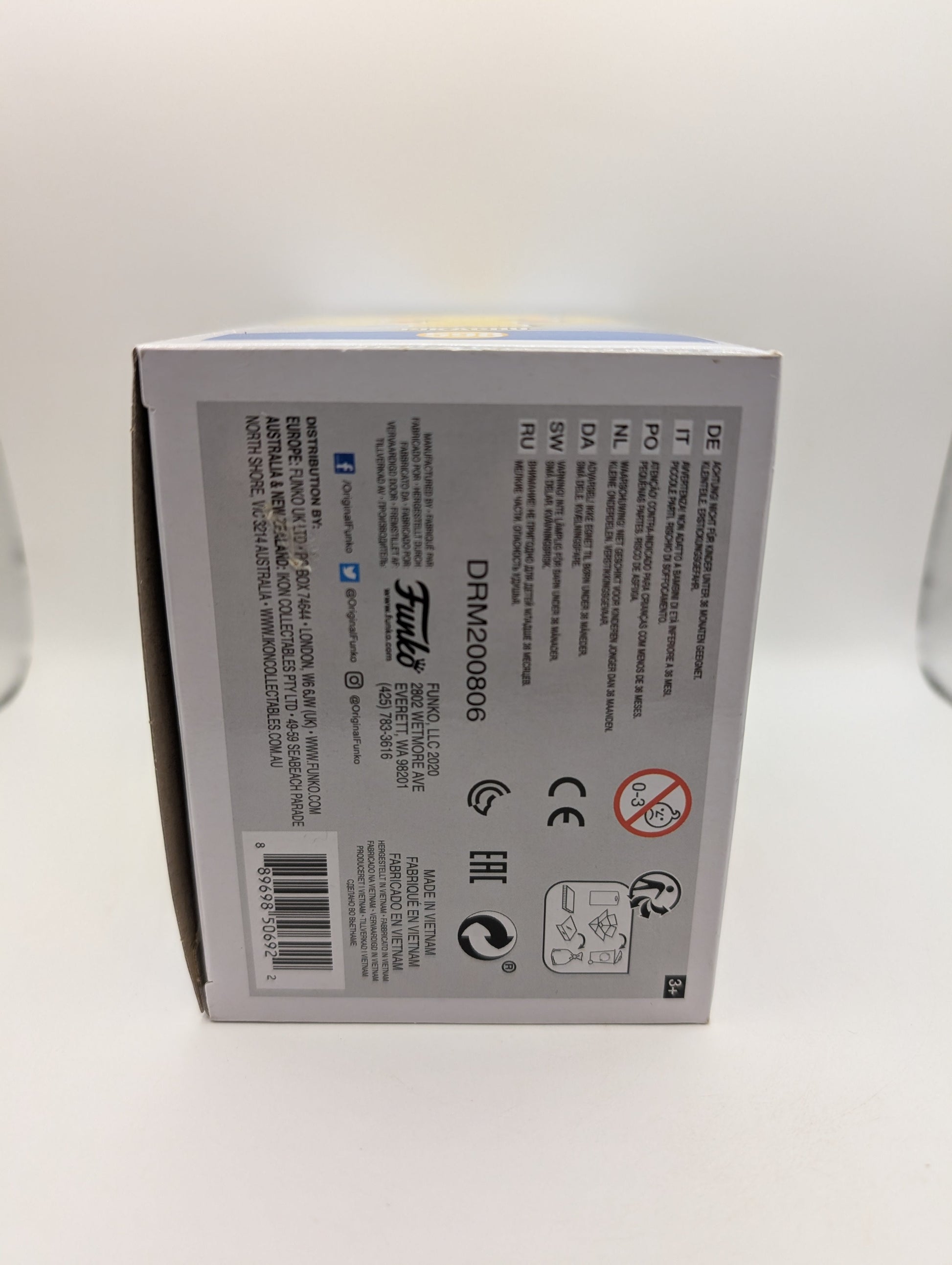 PIKACHU Pokemon Flocked 2020 NYCC Fall Funko POP! #598 FRENLY BRICKS - Open 7 Days