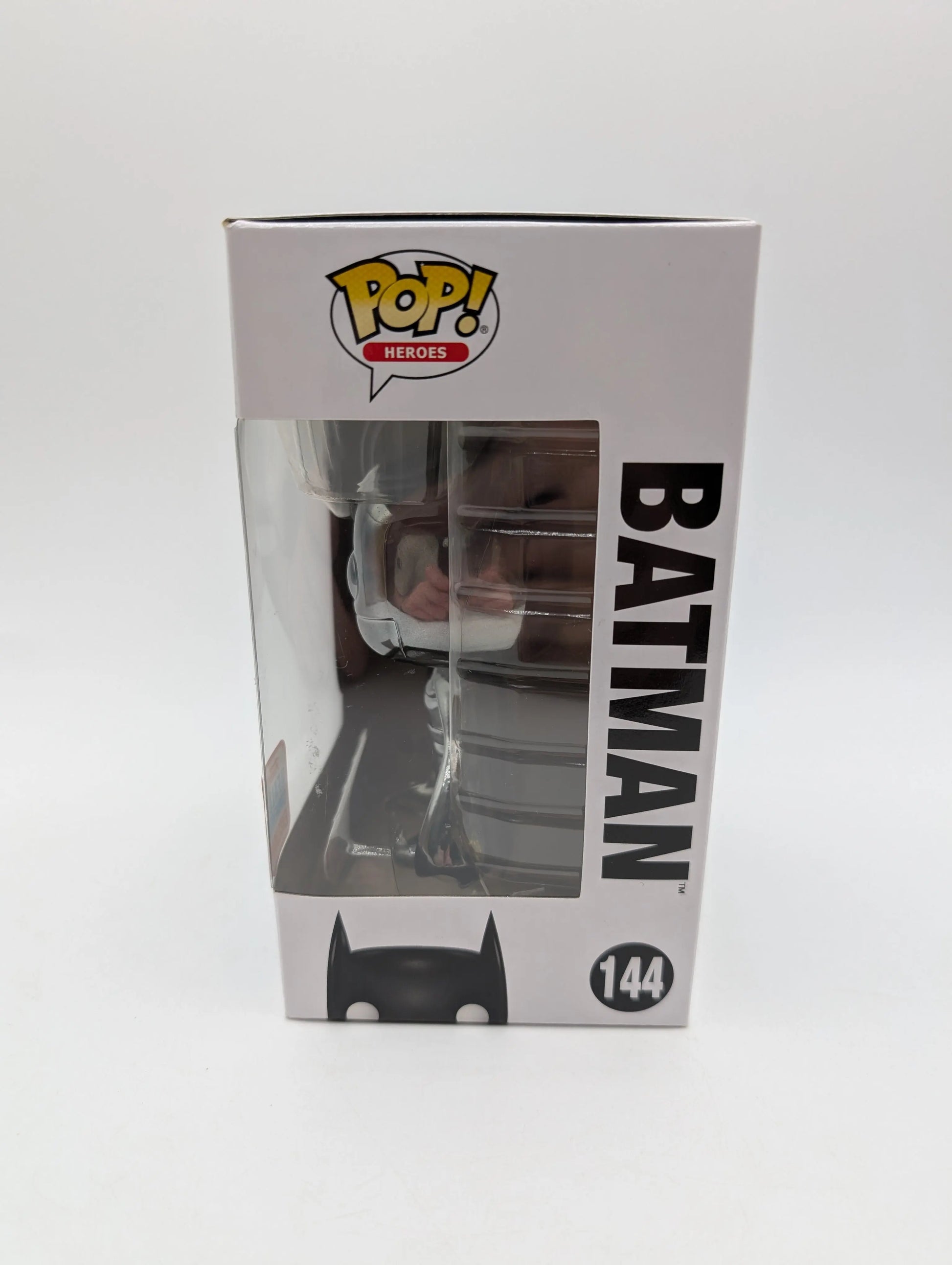 Funko POP! DC Comics Vinyl Figure - BATMAN (Black Chrome) #144 (Exclusive) FRENLY BRICKS - Open 7 Days