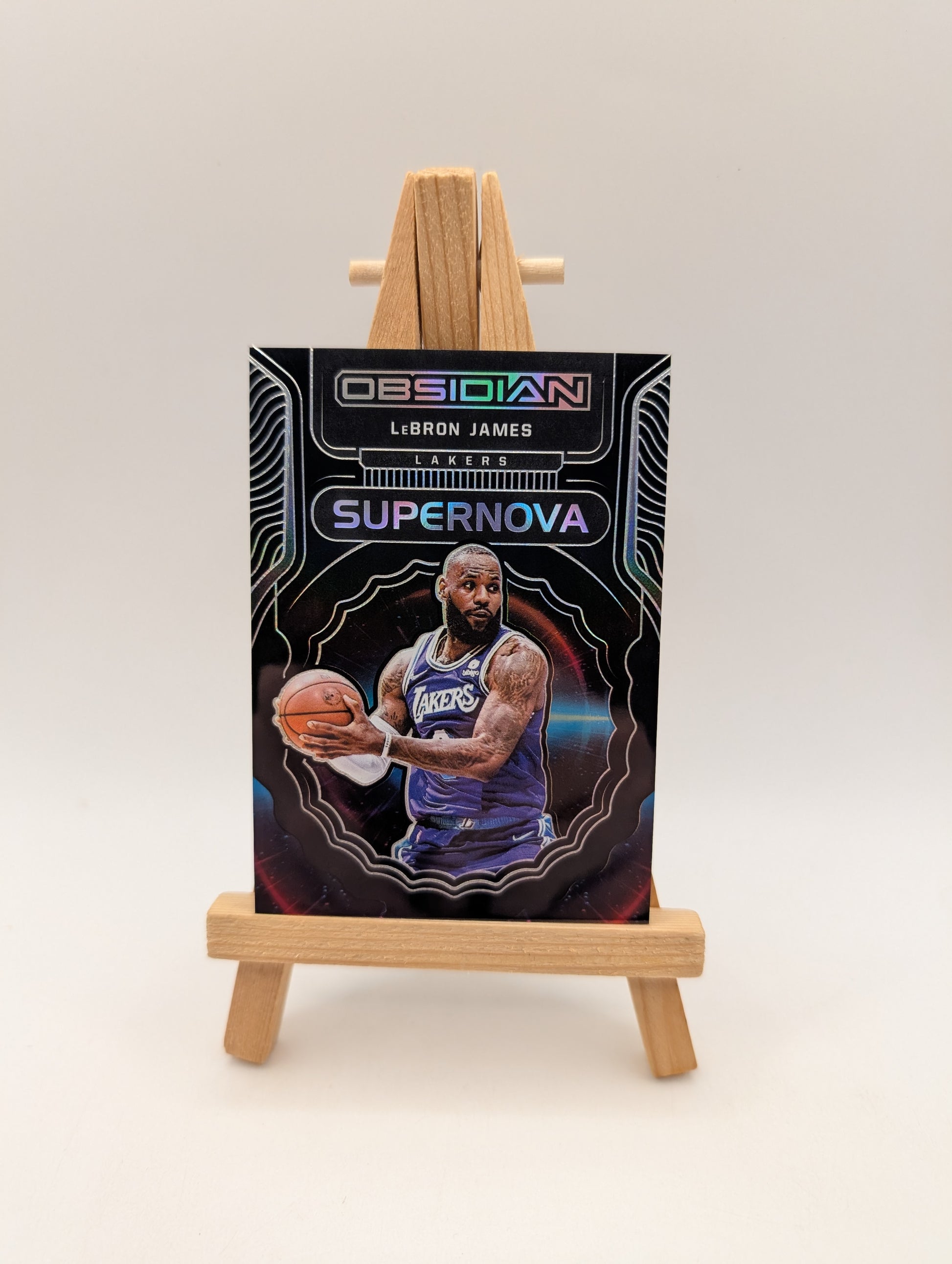 2021-22 Panini Obsidian Lebron James Supernova /99 Lakers SP