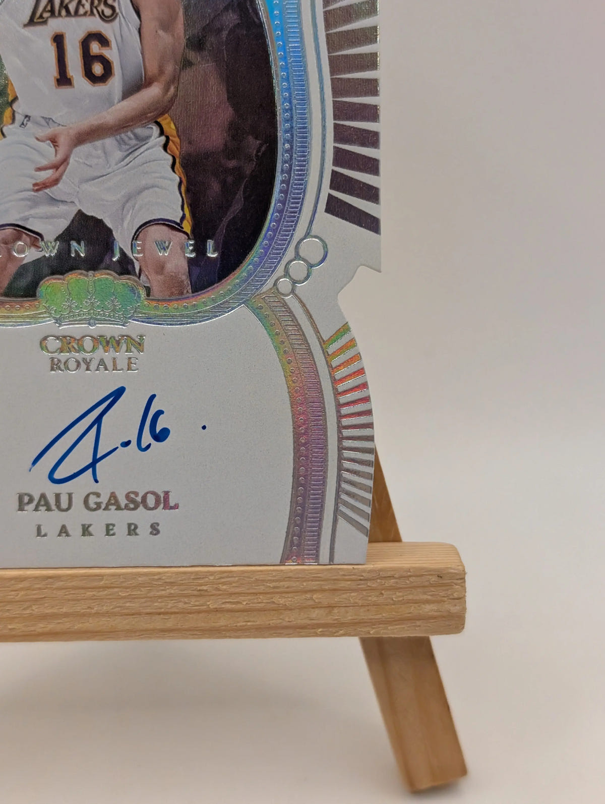 Pau Gasol 2022-23 Panini Crown Royale Jewel Signatures Auto /49 Lakers FRENLY BRICKS - Open 7 Days image 4