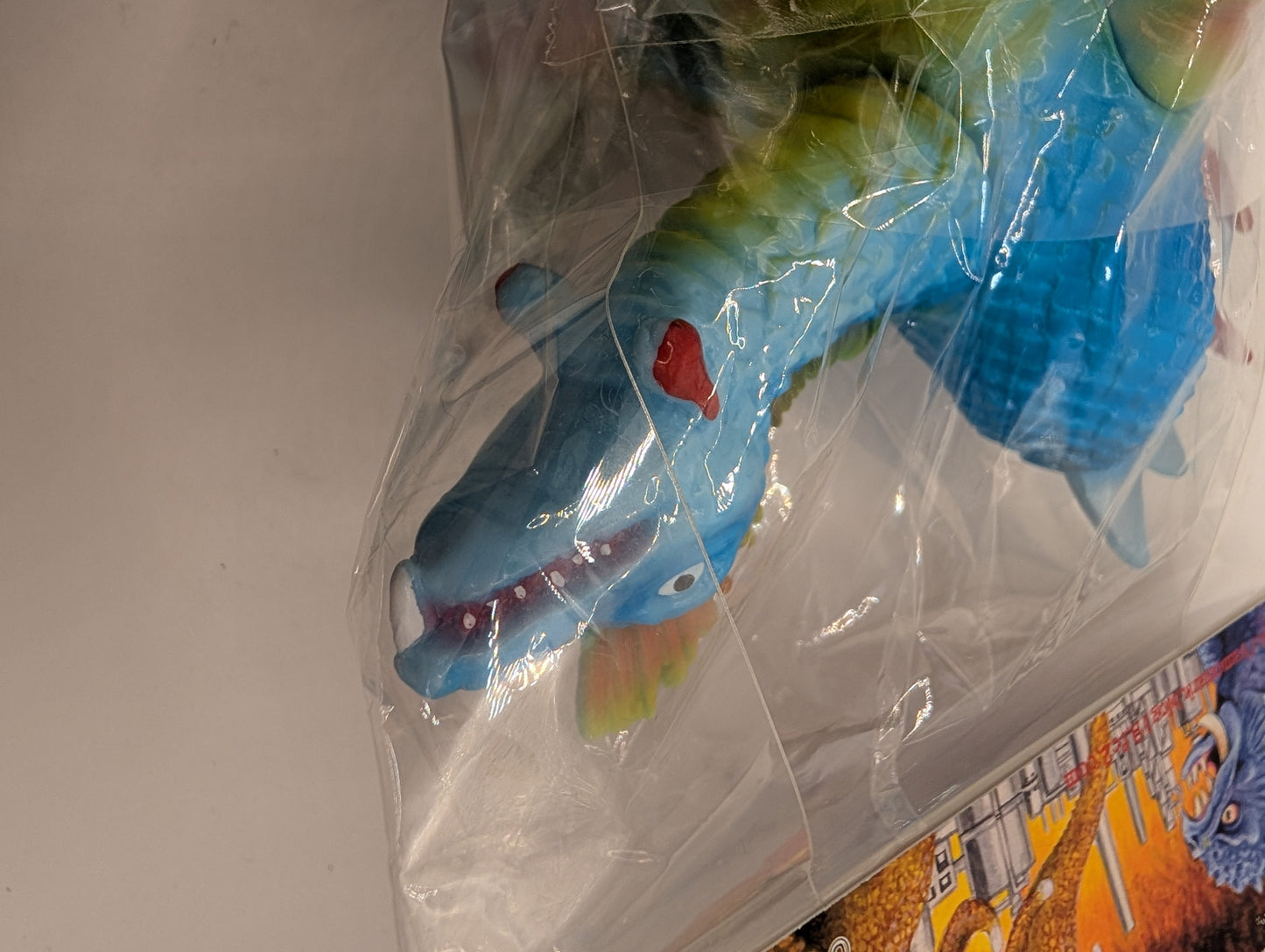 Maxtoys Japanese soft vinyl toy (sofubi) Monster Femigon Ultraman FRENLY BRICKS - Open 7 Days