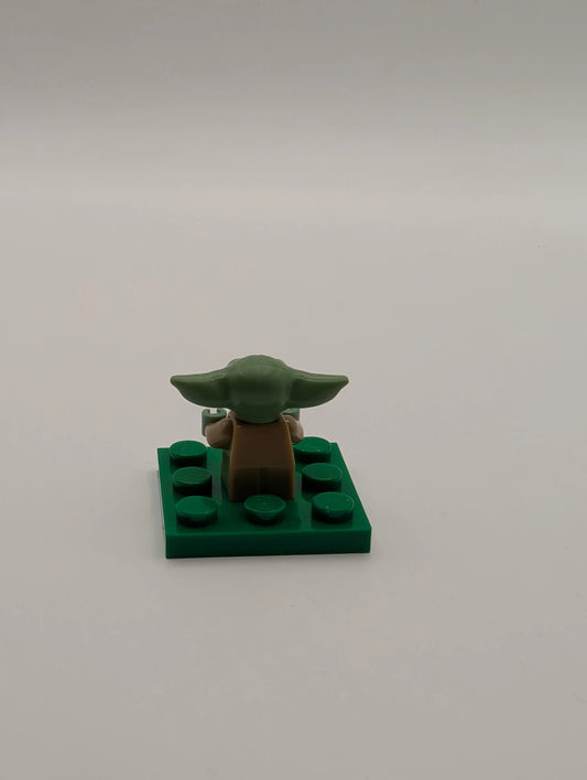 Lego Star Wars Yoda The Child MICRO MINI FIGURE ONLY from 75292 FRENLY BRICKS - Open 7 Days