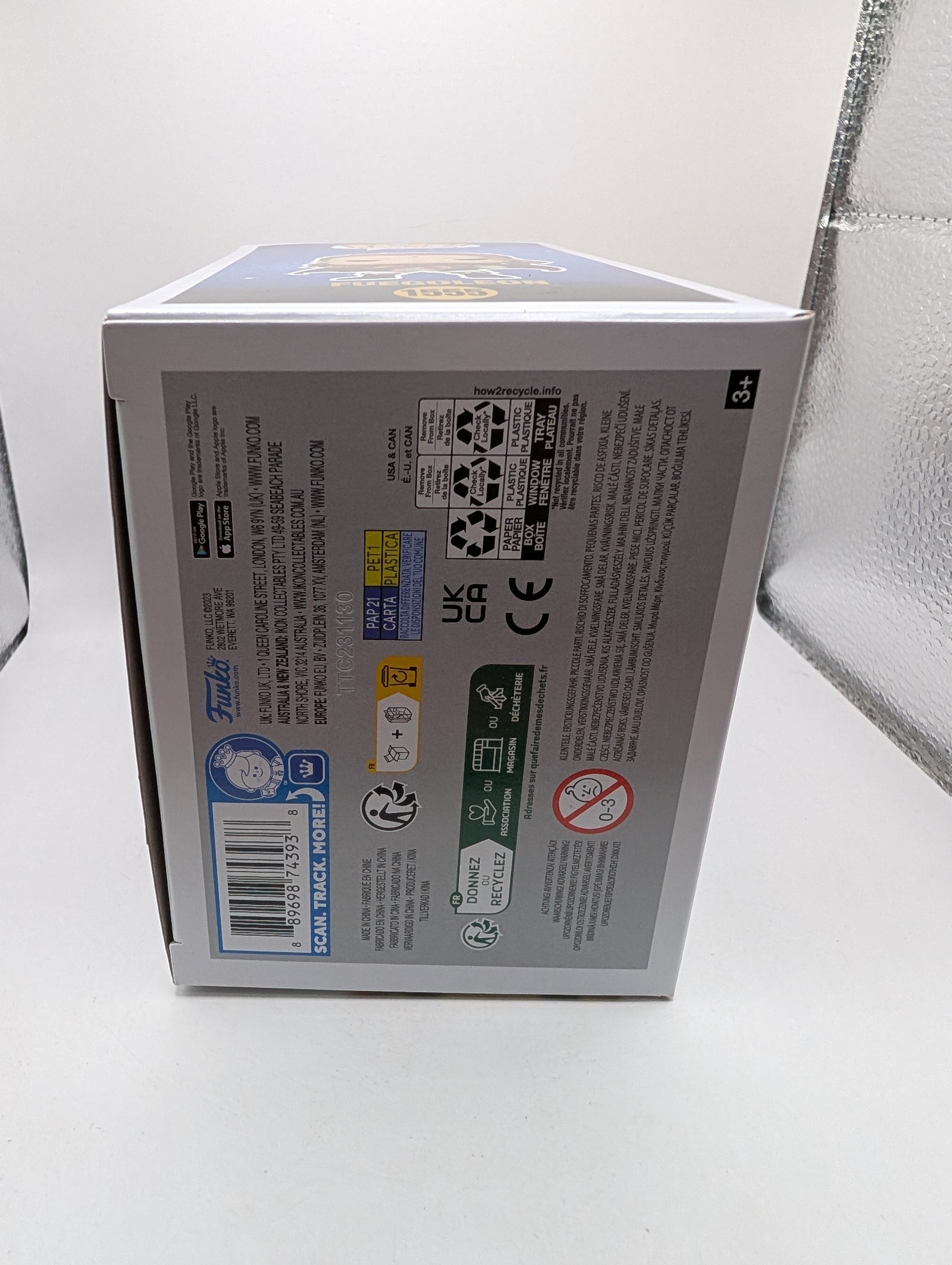 Funko Pop! Black Clover Fuegoleon #1555  Special Edition Glows in the Dark FRENLY BRICKS - Open 7 Days