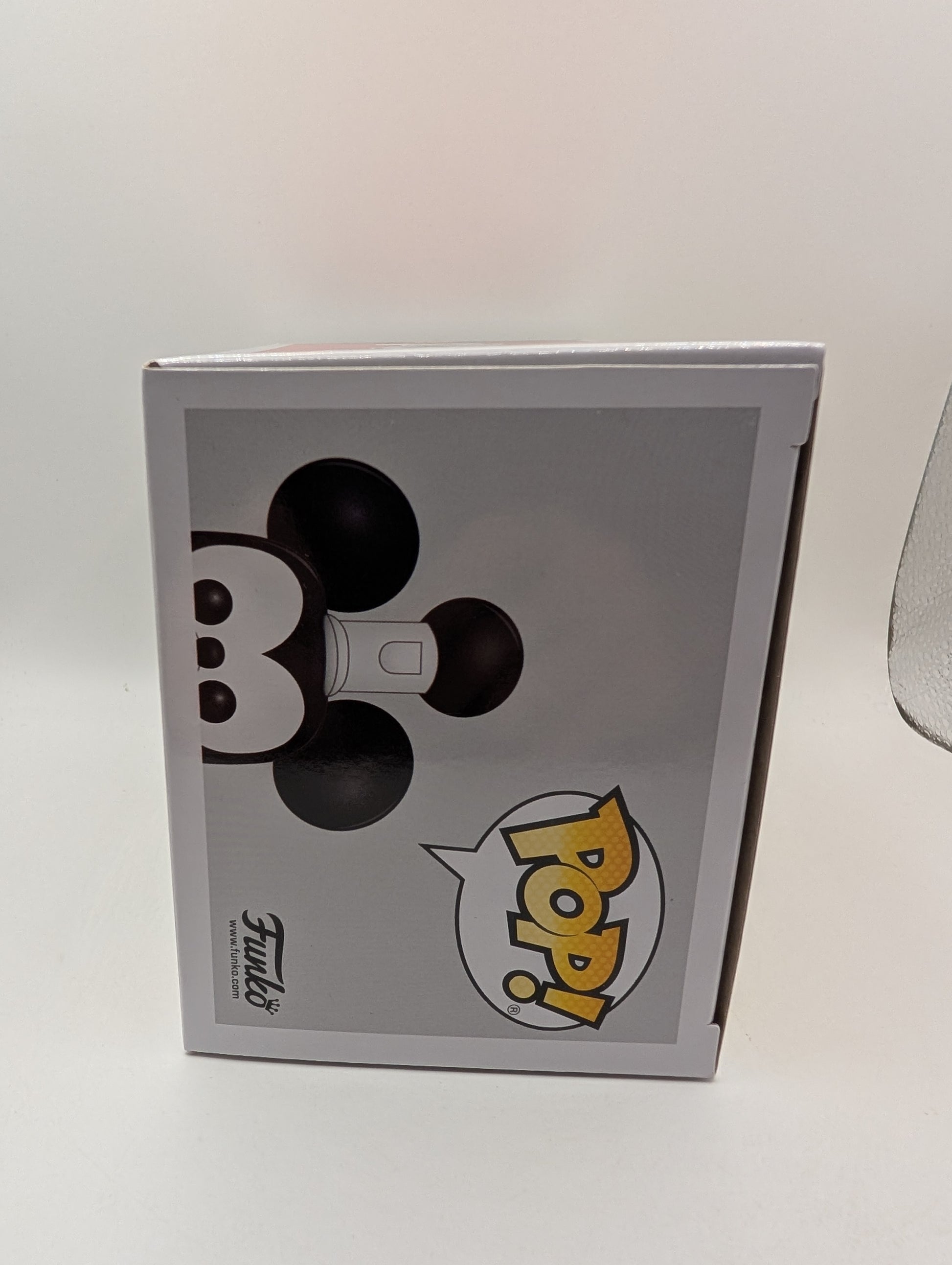 Funko Pop! Vinyl: Disney - Mickey Mouse (Steamboat Willie) #425