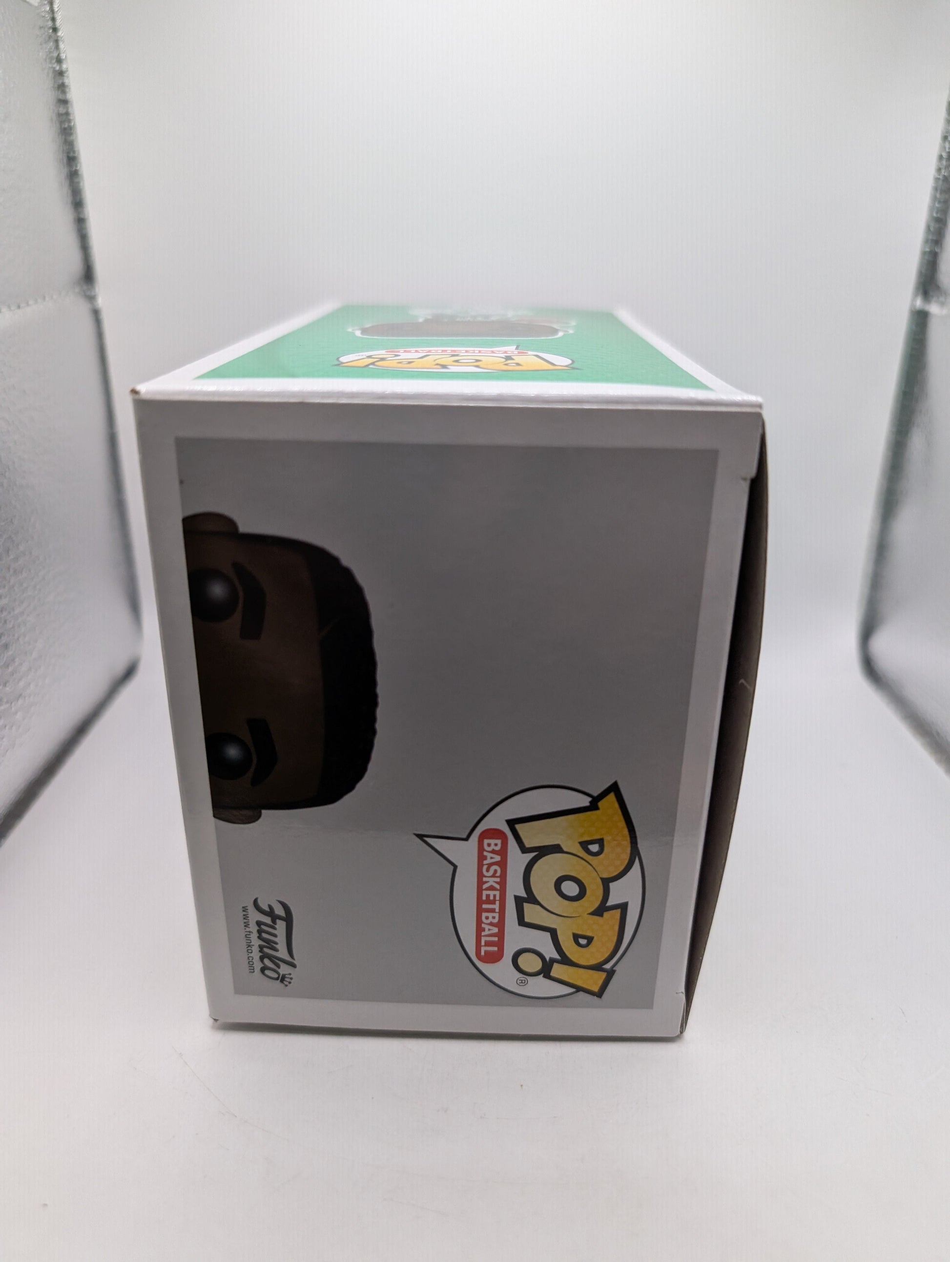 Kyrie Irving 46 ~ NBA: Boston Celtics ~ Funko Pop Vinyl FRENLY BRICKS - Open 7 Days