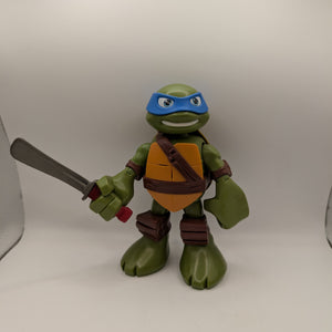 Teenage Mutant Ninja Turtle. 16cm, Arms Up And Down Motion. Missing 1 sword FRENLY BRICKS - Open 7 Days