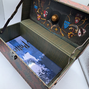 Harry Potter Collectible Quidditch Set Complete With Poster & Keys