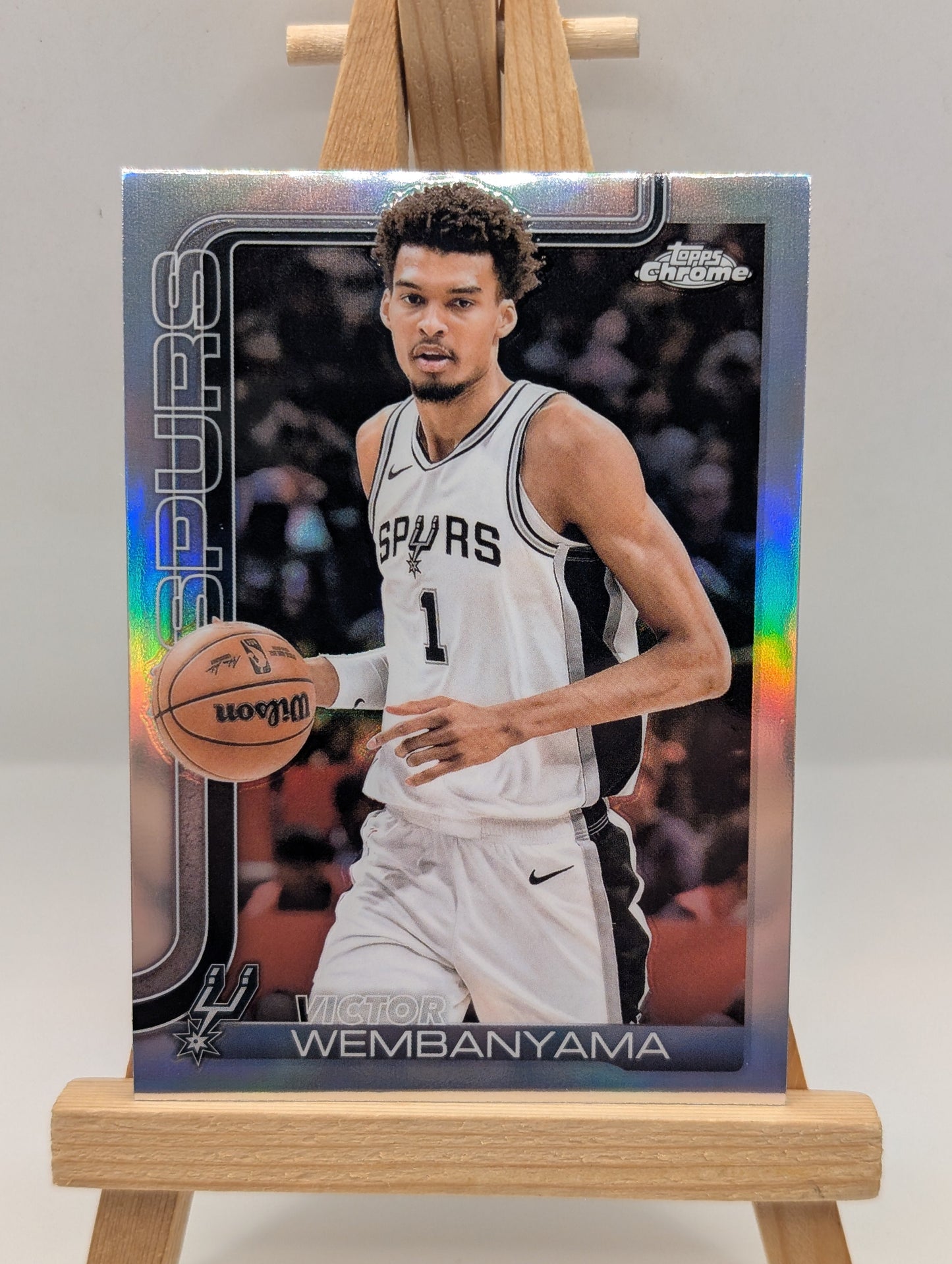 2025-26 Topps Chrome Victor Wembanyama #221 Silver Refractor Spurs FRENLY BRICKS - Open 7 Days