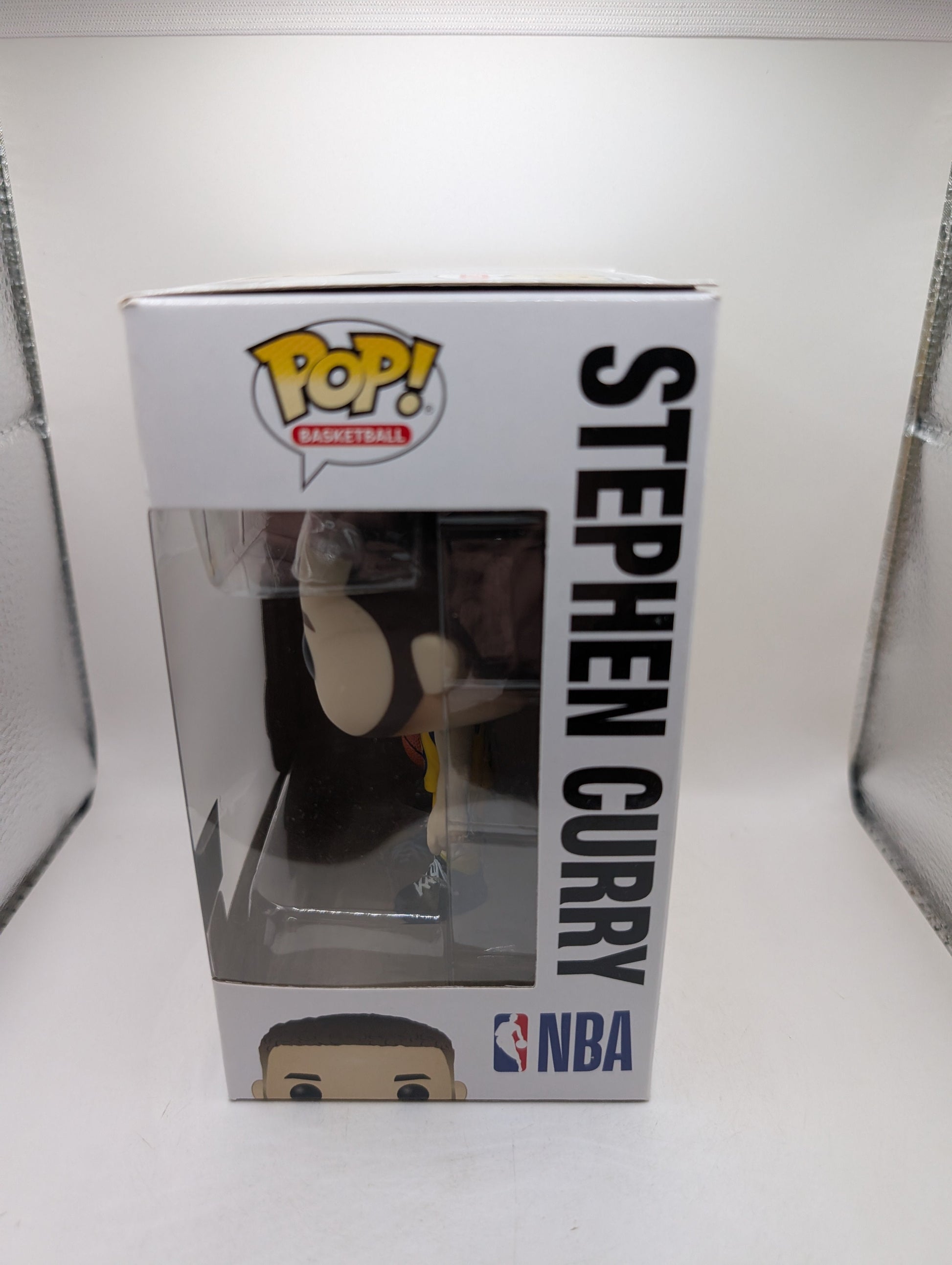 Funko Pop! NBA Golden State Warriors: STEPHEN CURRY #95 FRENLY BRICKS - Open 7 Days
