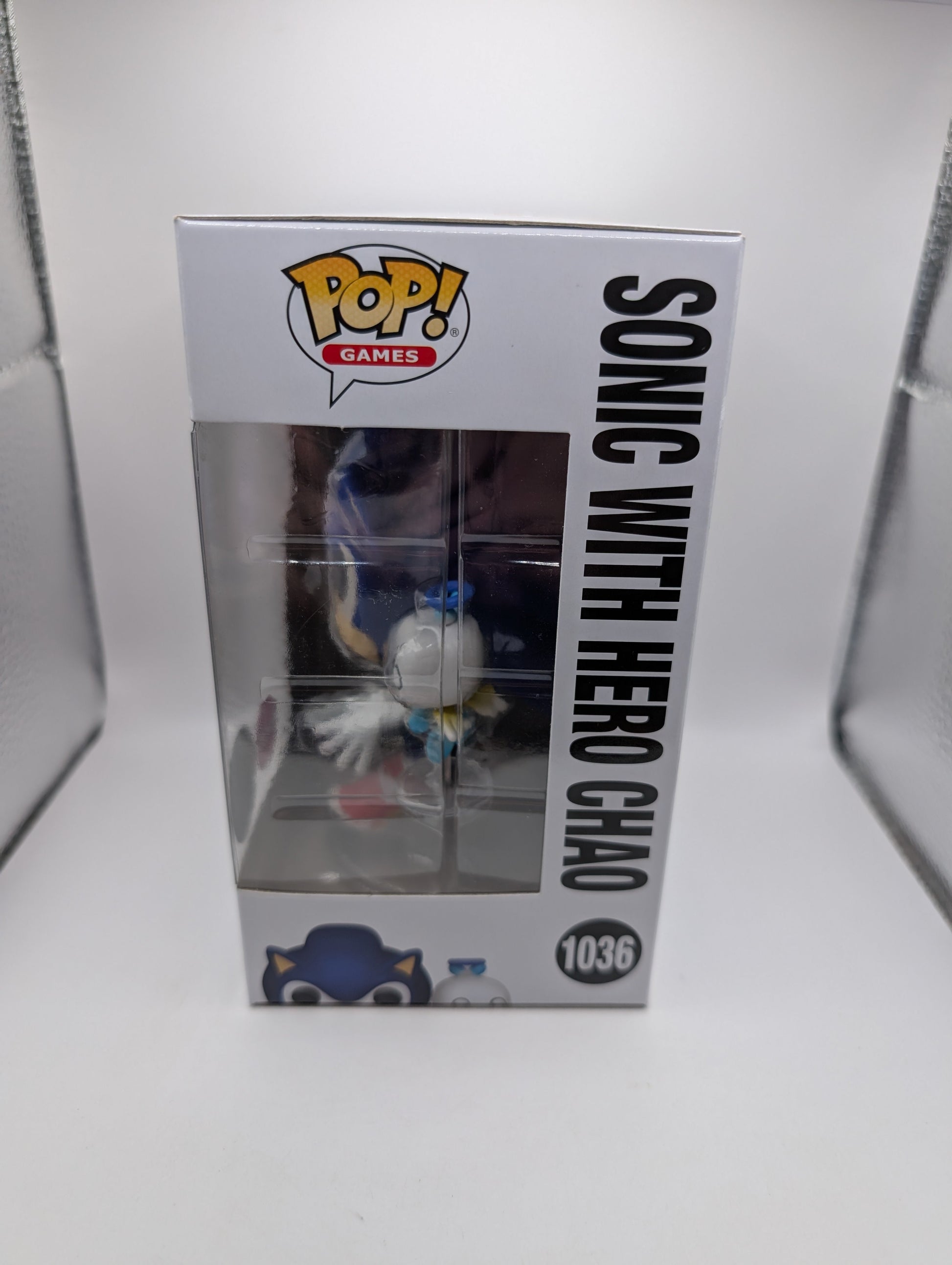 Sonic The Hedgehog #1036 Sonic With Hero Chad Pop Vinyl Flocked FRENLY BRICKS - Open 7 Days