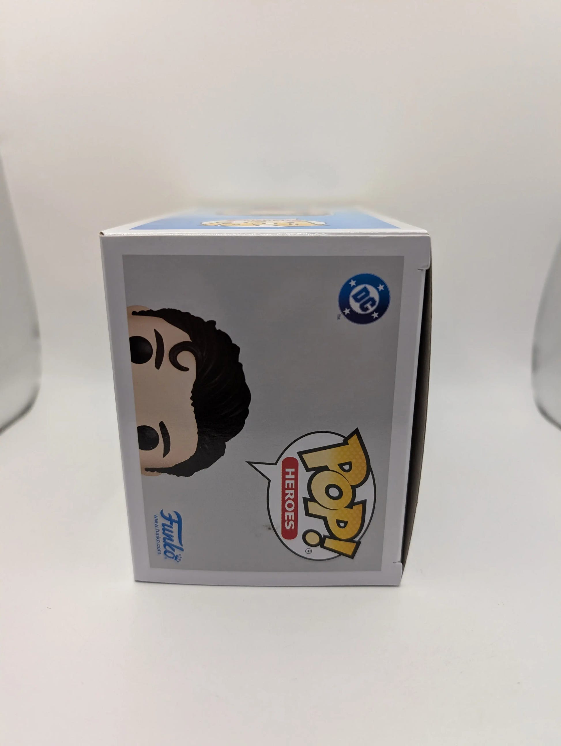 Funko POP! Heroes Superman #562 Superman FRENLY BRICKS - Open 7 Days image 5