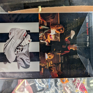 A-NEXT #4 AVENGERS #16 HOMAGE 1ST APP OF AMERICAN DREAM RON FRENZ COVER ART 1999 FRENLY BRICKS - Open 7 Days