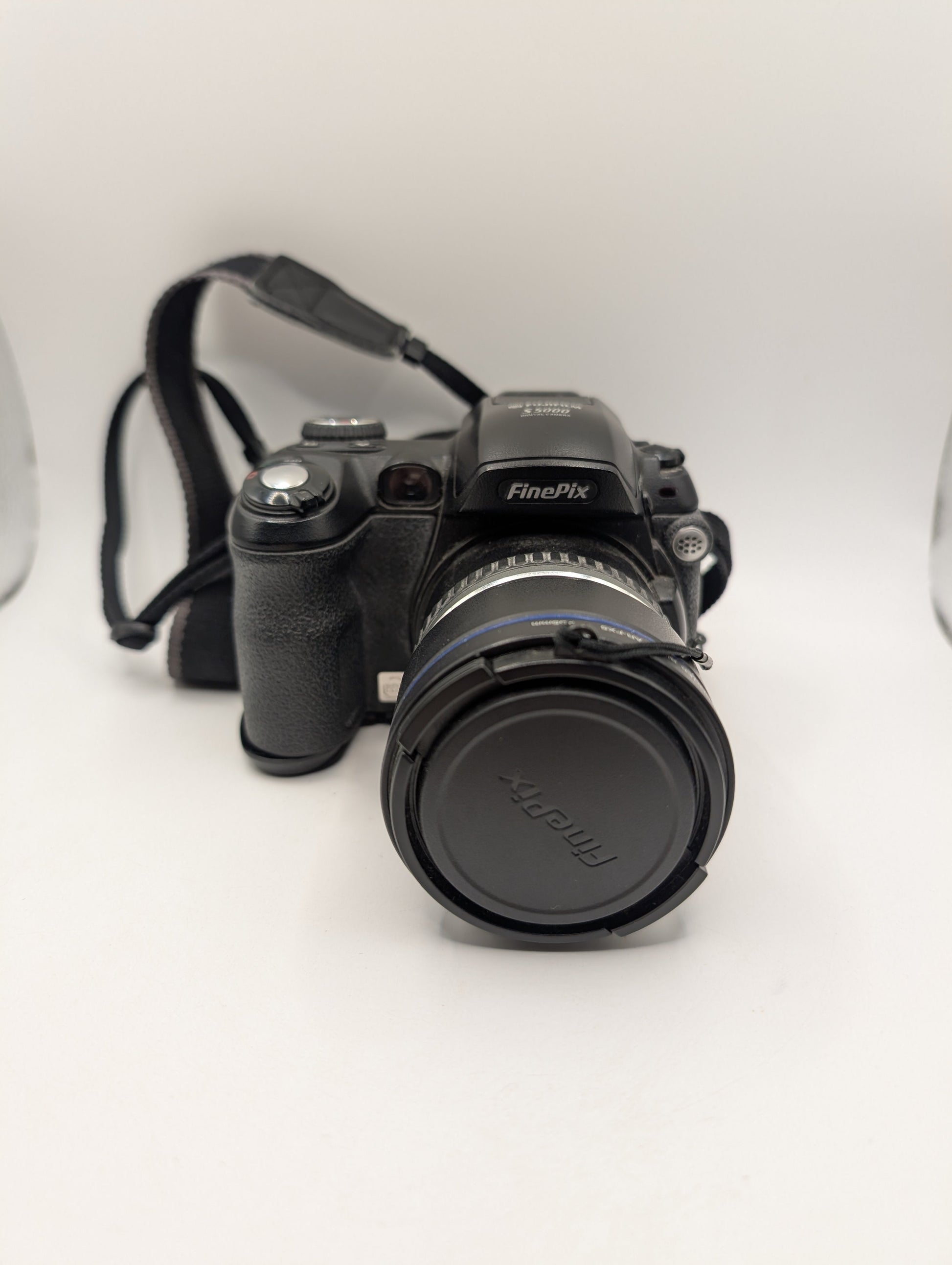 Fujifilm FinePix S5000 Digital Camera Black  Untested No Battery FRENLY BRICKS - Open 7 Days