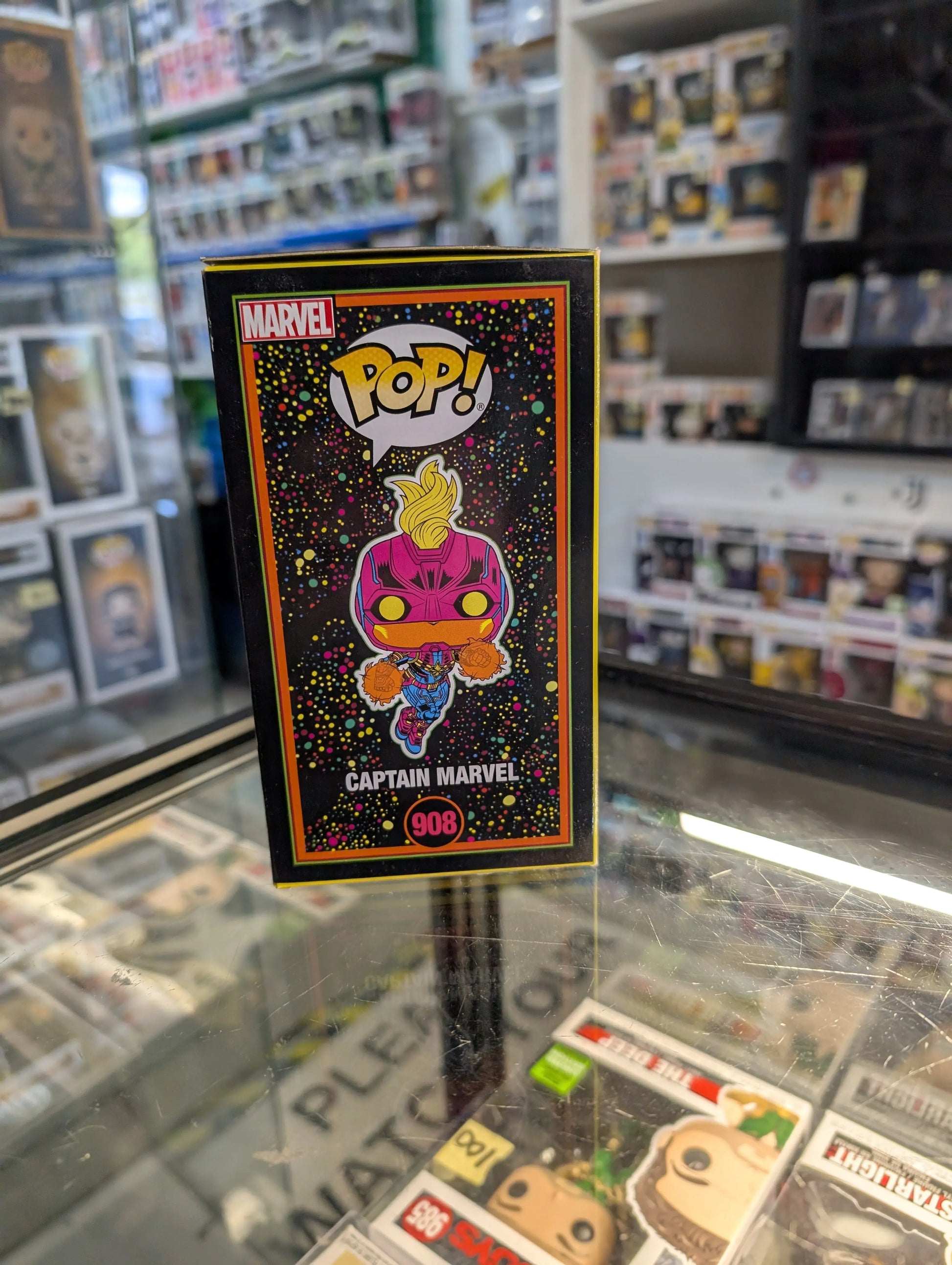 FUNKO Pop Vinyl Captain Marvel #908 FRENLY BRICKS - Open 7 Days