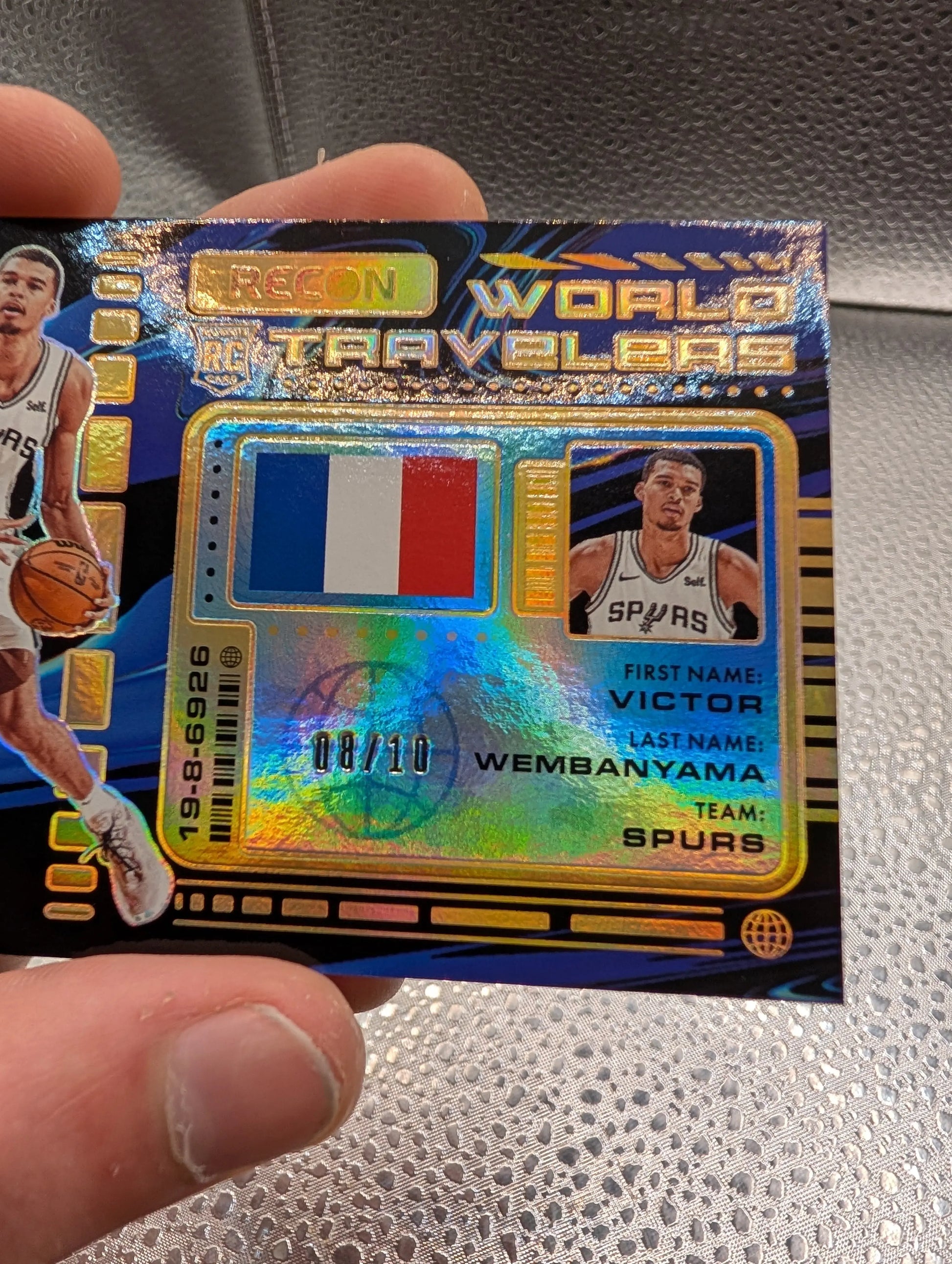 Victor Wembanyama 08/10 RC Recon World Travelers Panini FRENLY BRICKS - Open 7 Days