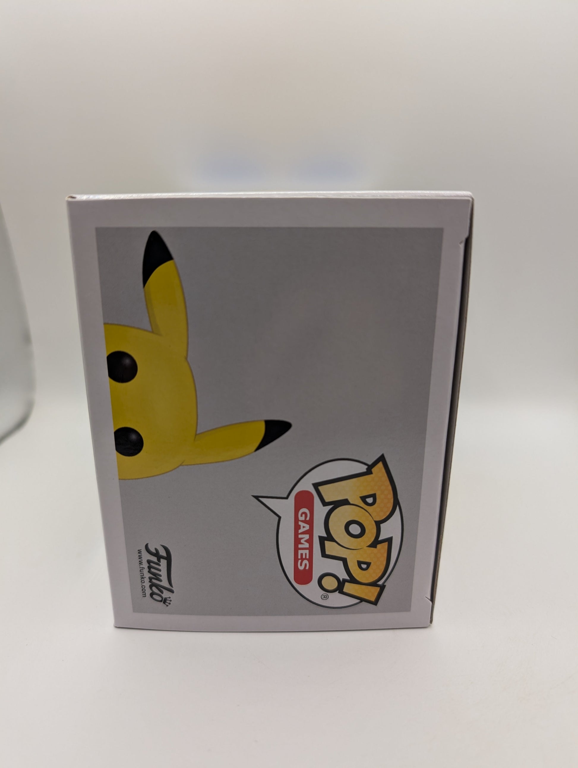 Funko Pop! Vinyl: Pikachu Pokemon Diamond Limited Edition #842 FRENLY BRICKS - Open 7 Days