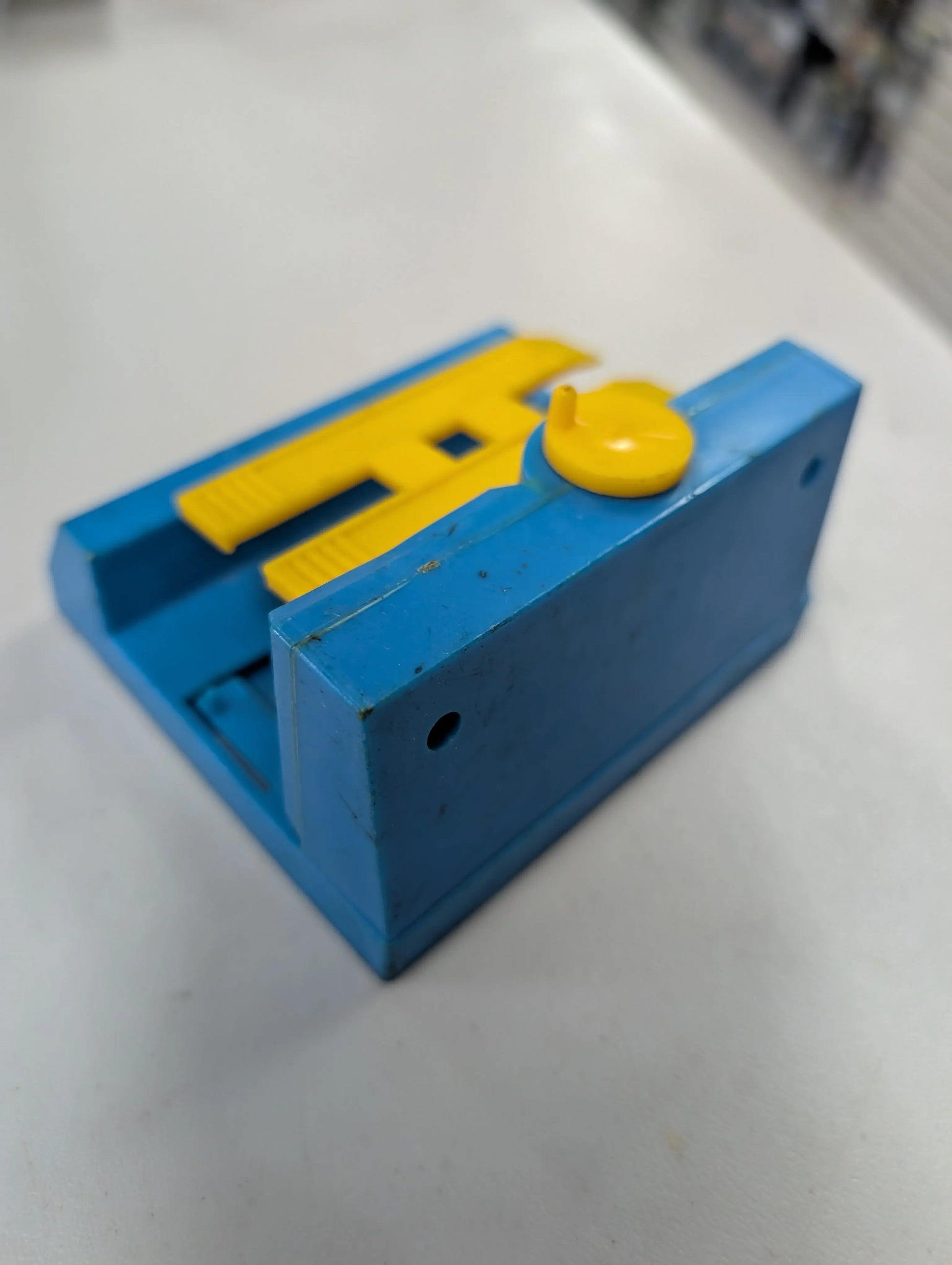 Blue and yellow space base section FRENLY BRICKS - Open 7 Days