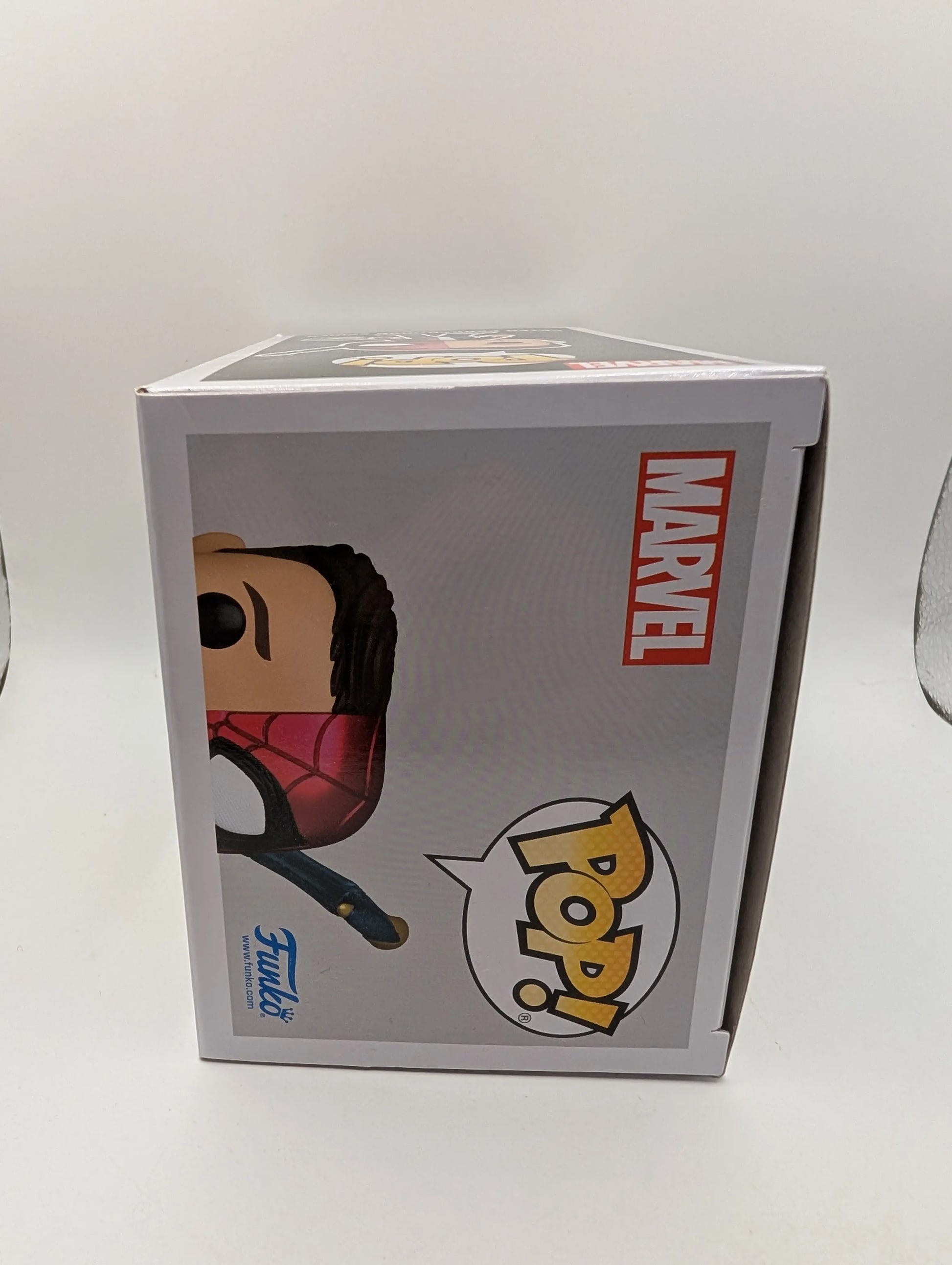 Marvel: Infinity Saga - Peter Parker/Iron Spider Pop! Vinyl Figure #1513  [OE] FRENLY BRICKS - Open 7 Days image 5