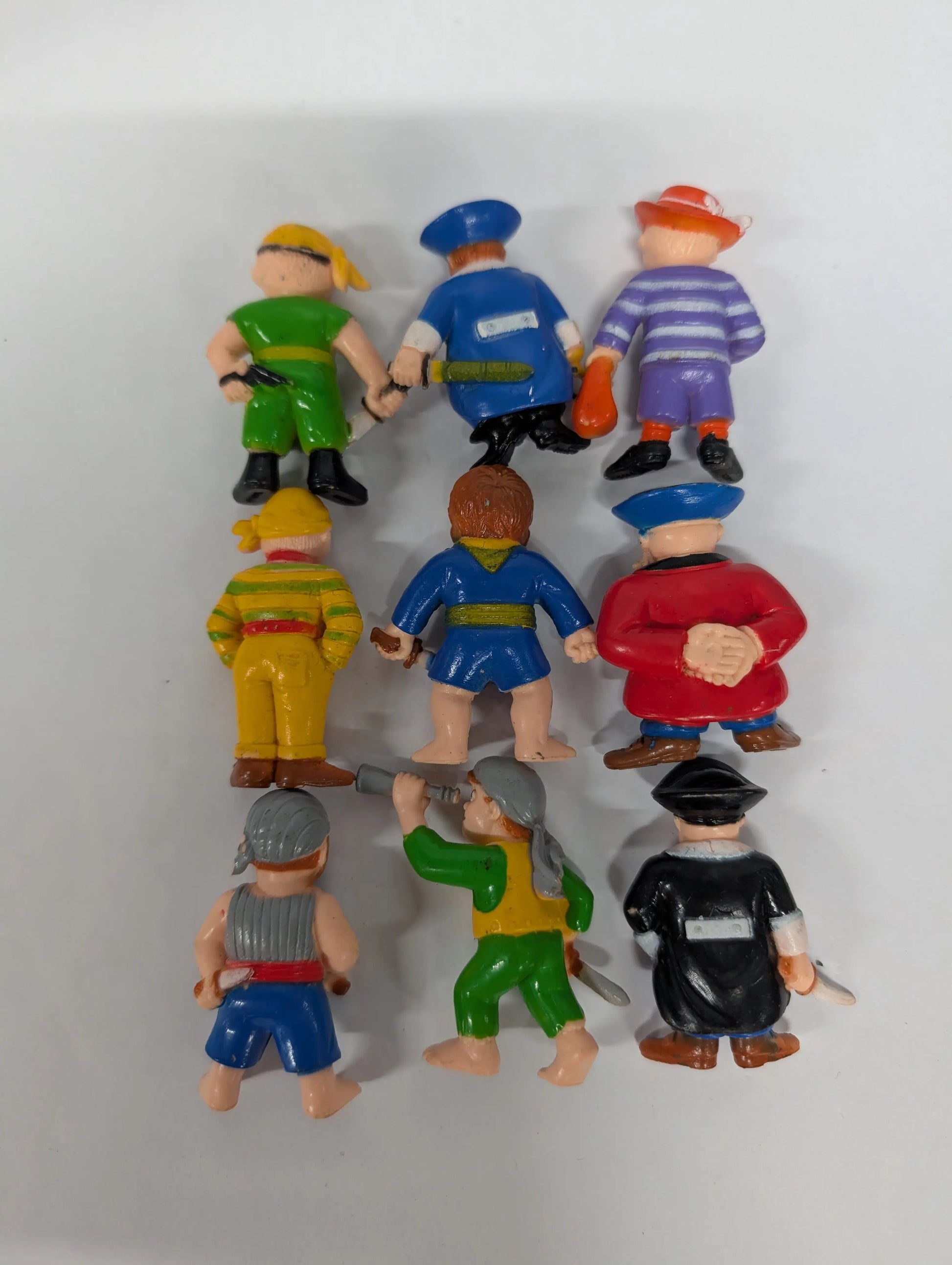 VINTAGE SOMA 1980s PIRATE MINI FIGURES LOT of 9 Pirates Small FRENLY BRICKS - Open 7 Days