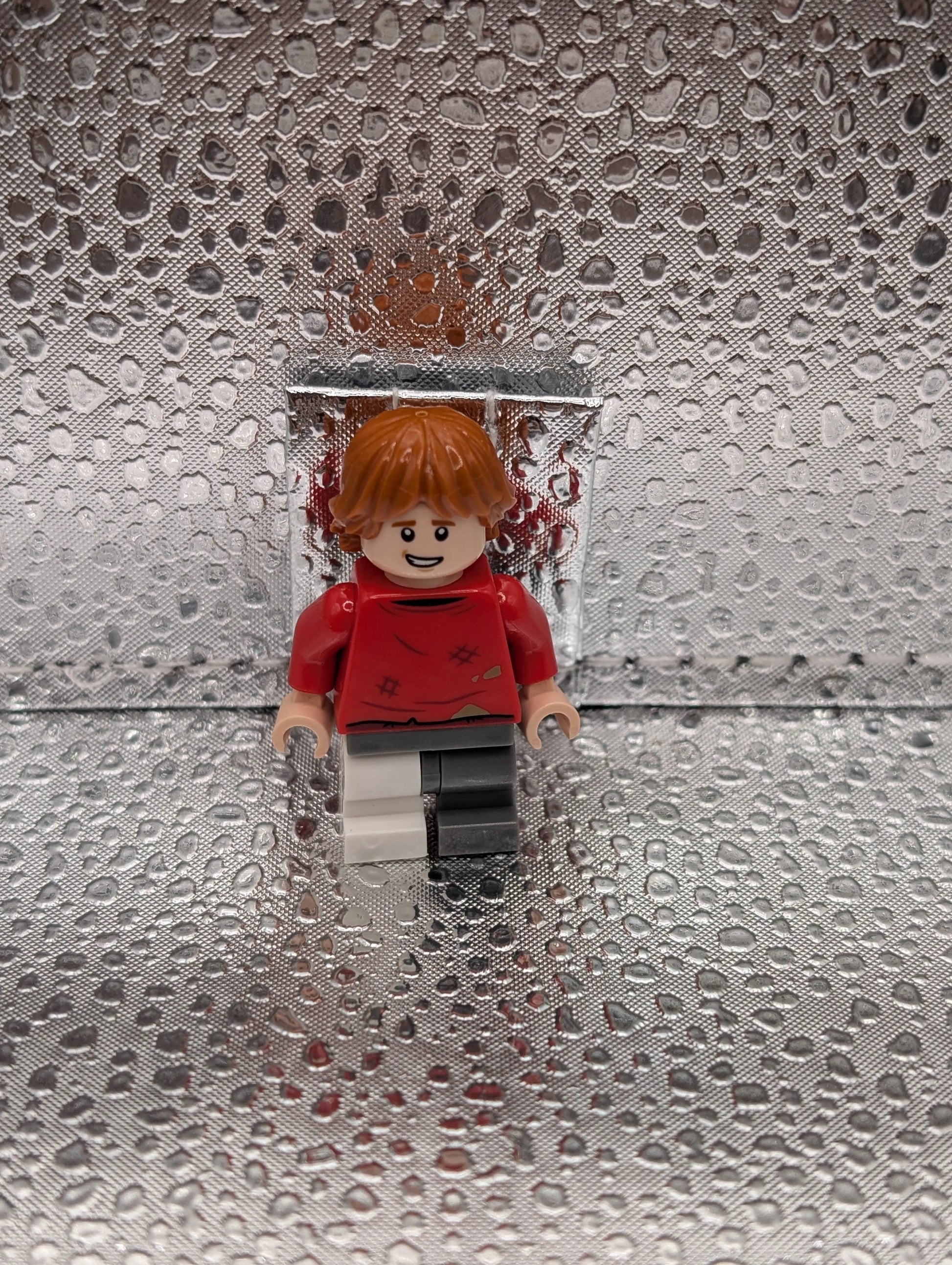 LEGO minifigure HARRY POTTER hp328 Ron Weasley - Red Sweater, Leg Cast FRENLY BRICKS - Open 7 Days