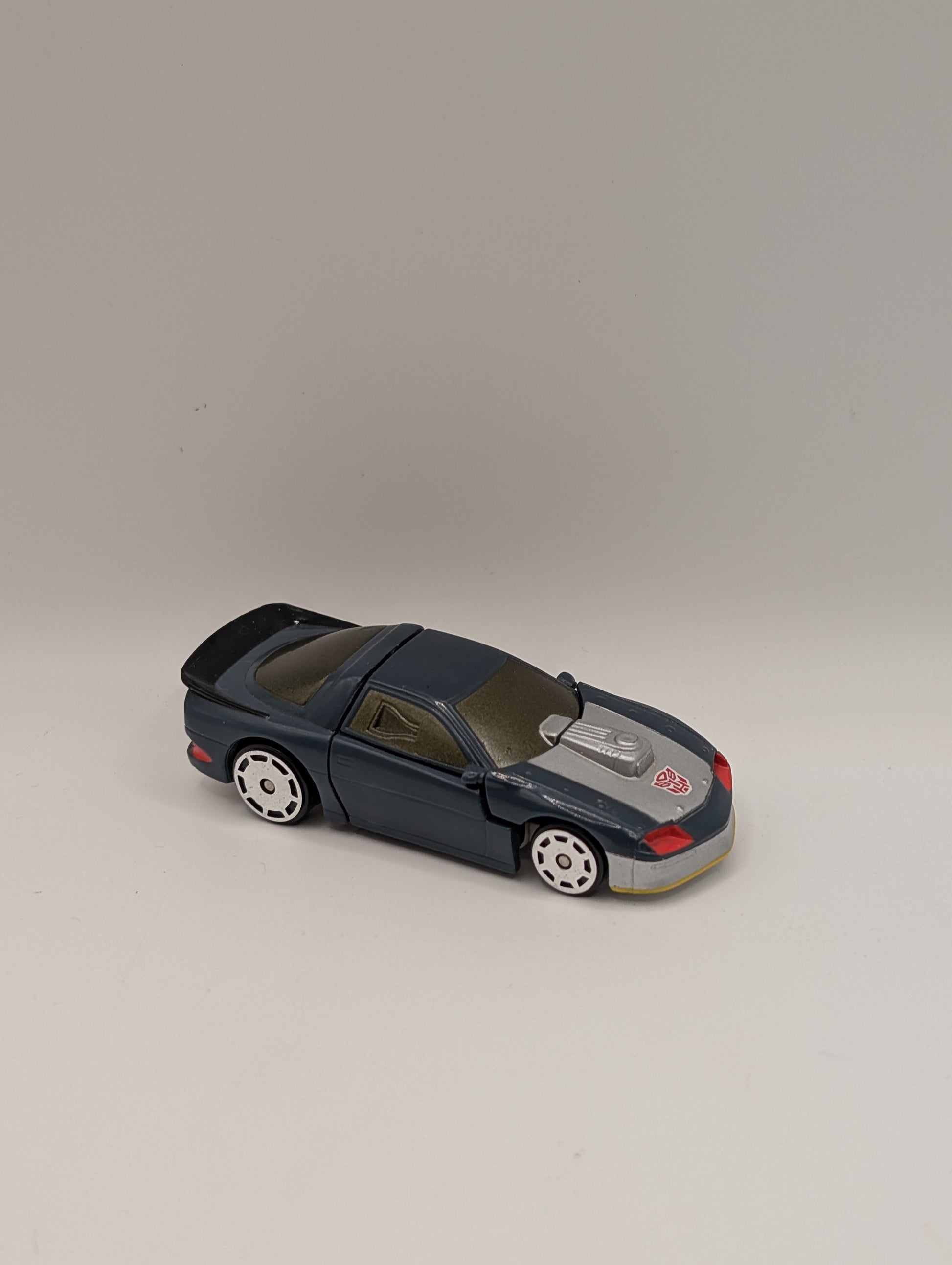 Robots In Disguise Expanded: vintage Spy Changers G1 Silverstreak FRENLY BRICKS - Open 7 Days