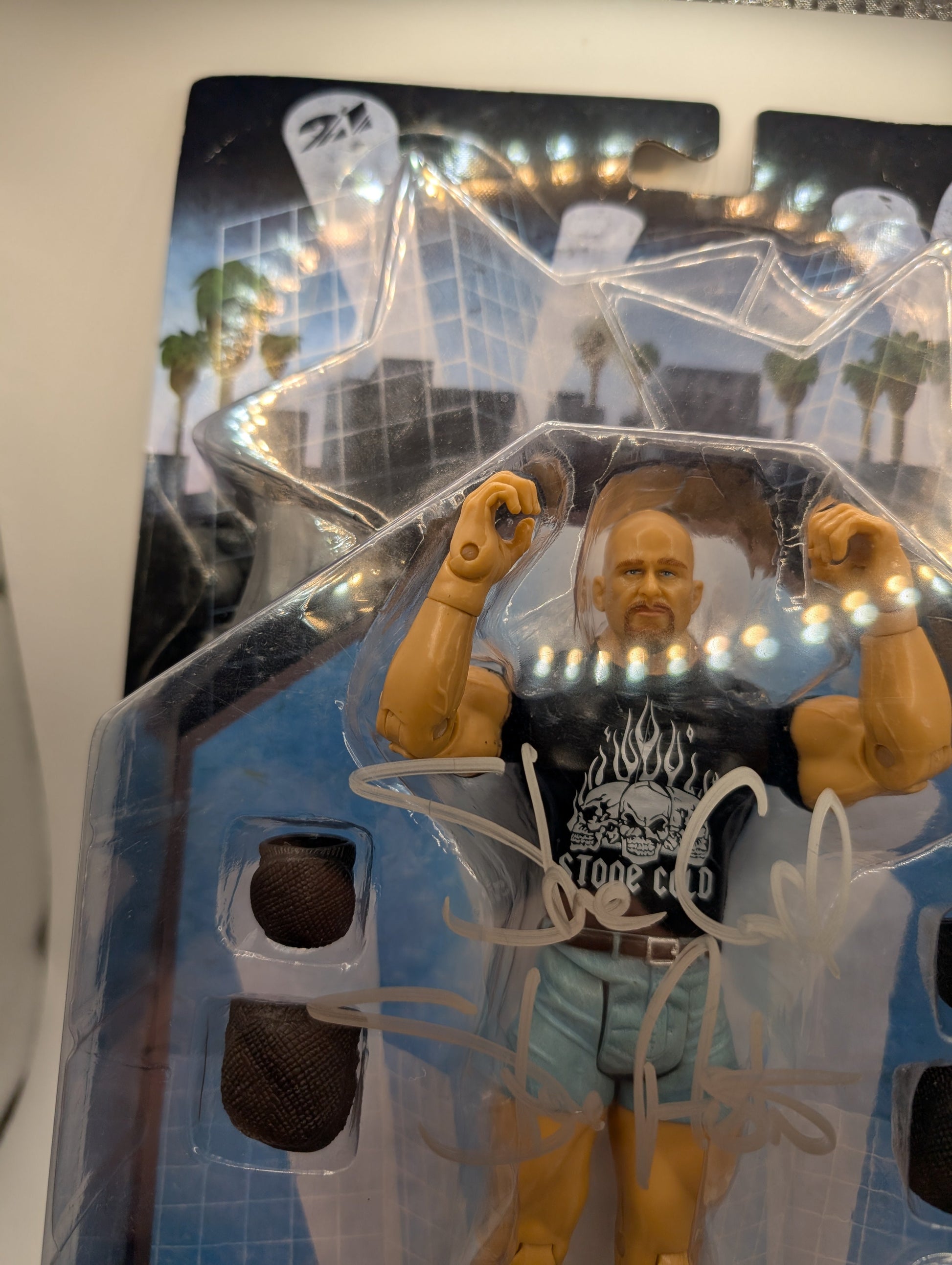 WWE WrestleMania 21 Stone Cold Steve Austin Action Figure 2005 New SIGNED AUTO FRENLY BRICKS - Open 7 Days