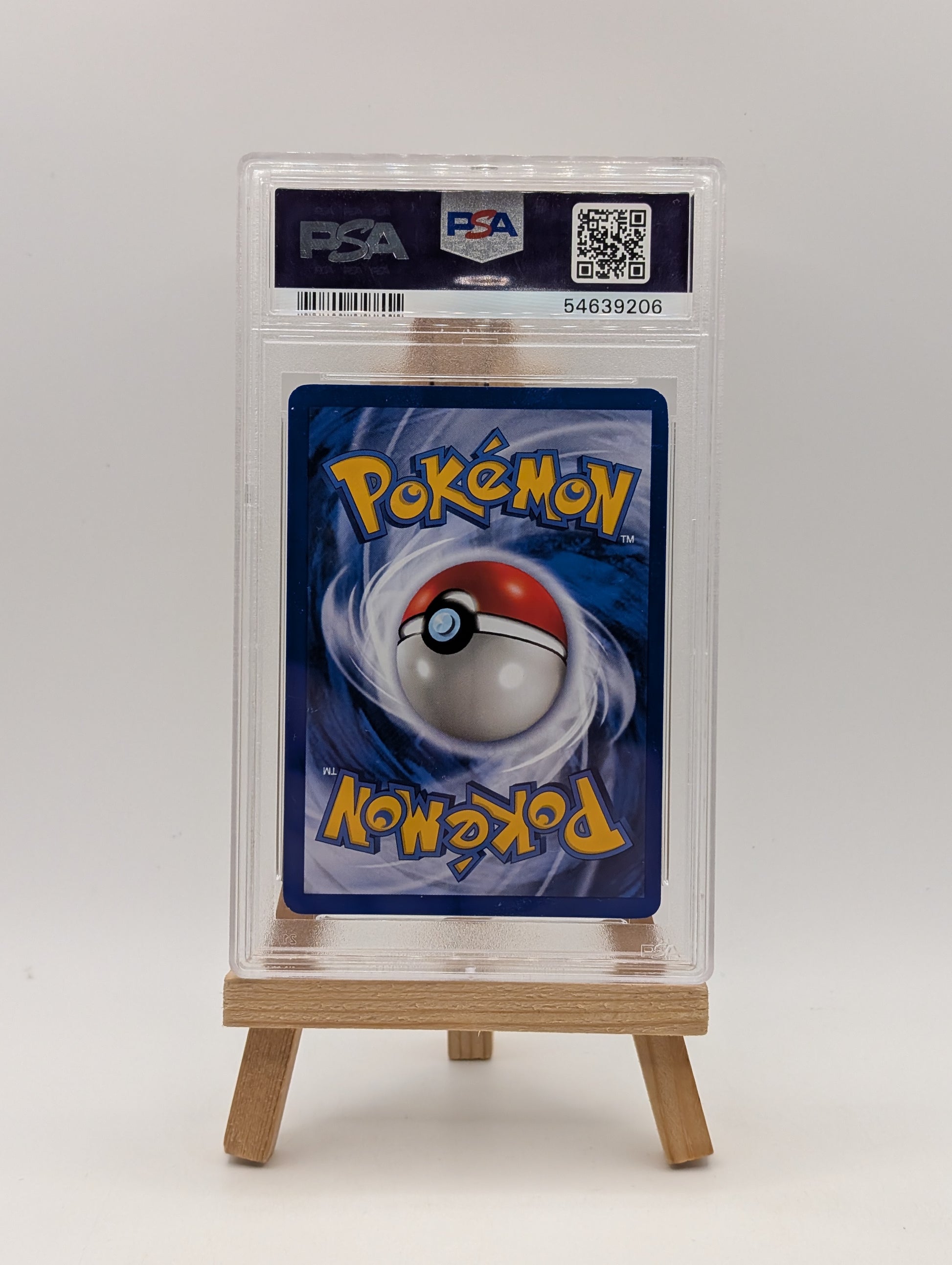 2000 POKEMON TEAM ROCKET Card DARK MACHAMP -HOLO 10/82  1ST EDITION  PSA 8