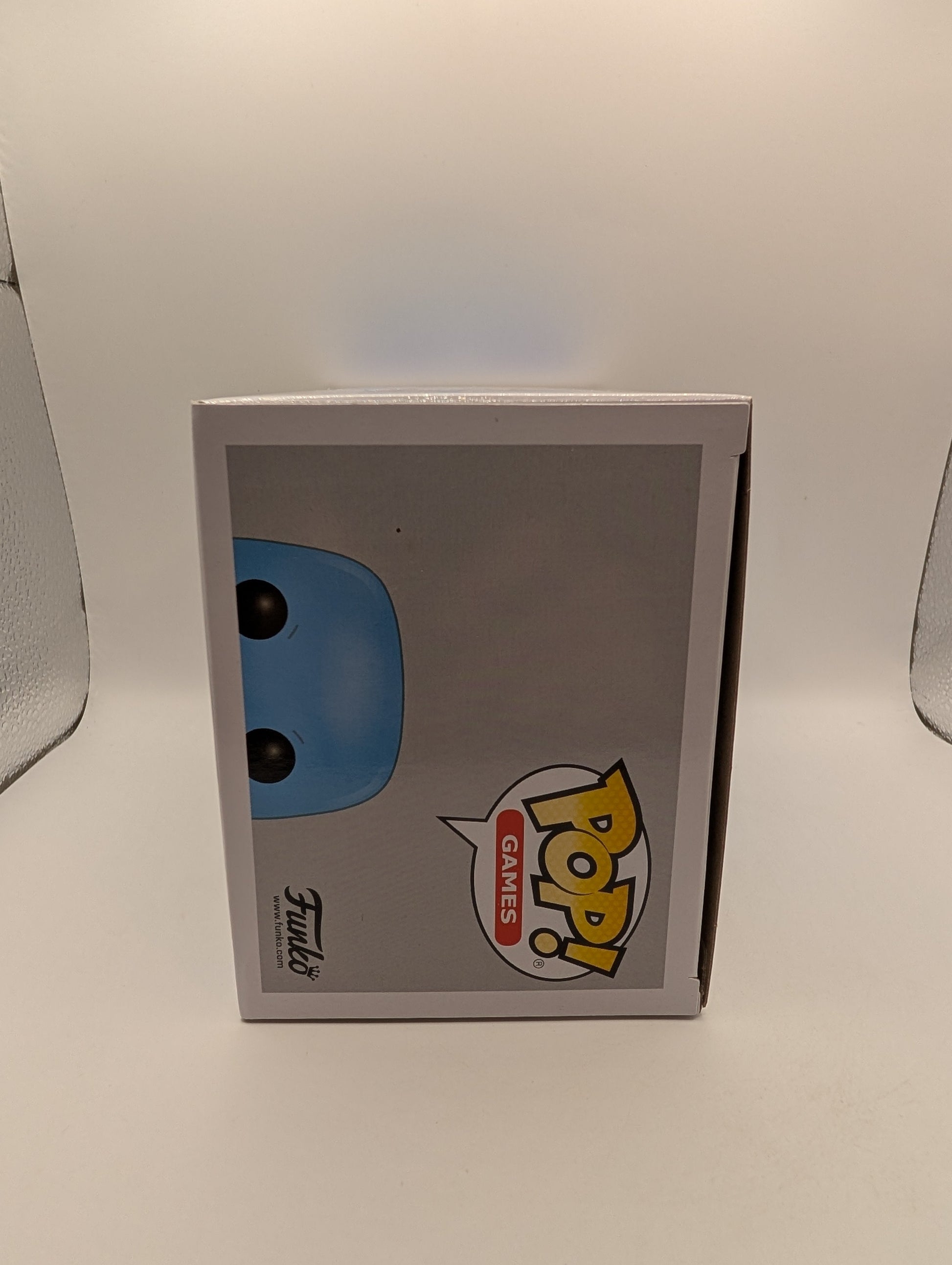 Funko Pop! Pokémon: #504 SQUIRTLE (Flocked) *VAULTED* FRENLY BRICKS - Open 7 Days