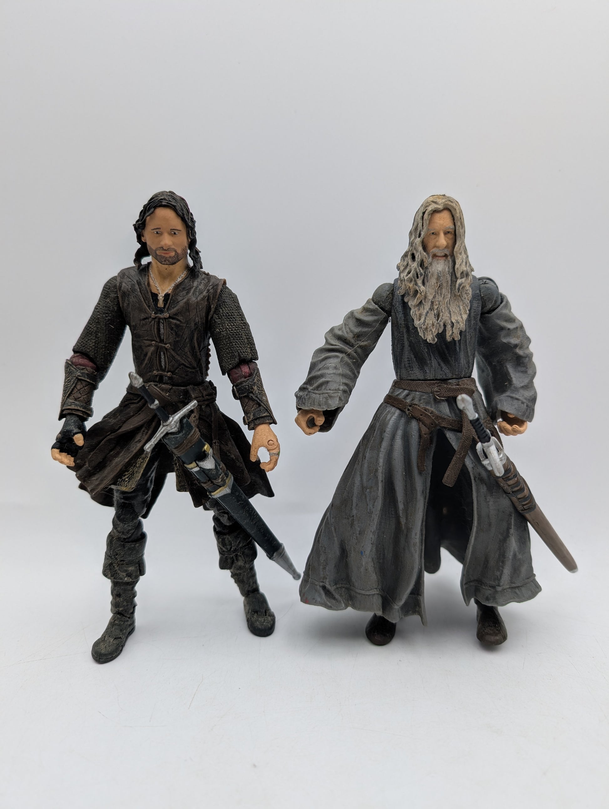 Lord of the Rings Aragorn & Gandalf Action Figures 2004 Toy Biz image 1