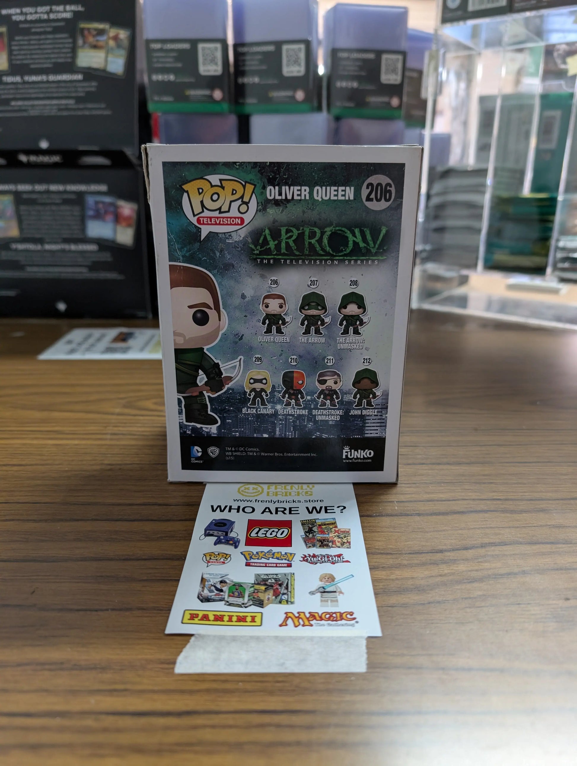 FUNKO Pop Vinyl Oliver Queen #206 FRENLY BRICKS - Open 7 Days