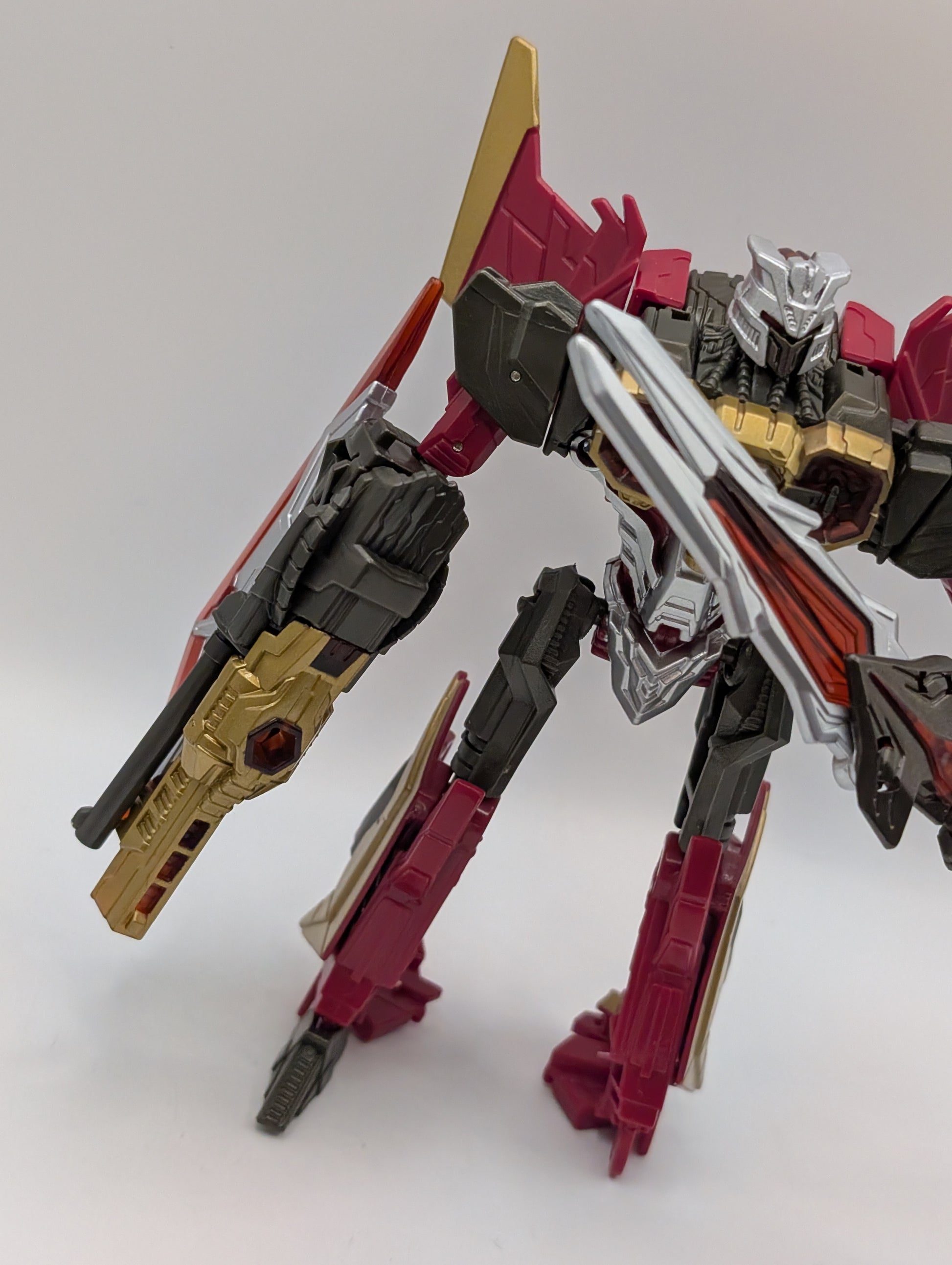 Transformers Generations Fall Of Cybertron AIR RAID Deluxe Complete Figure Foc