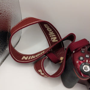 Nikon D5200 Digital Camera Red 24.1 Megapixel 3.2