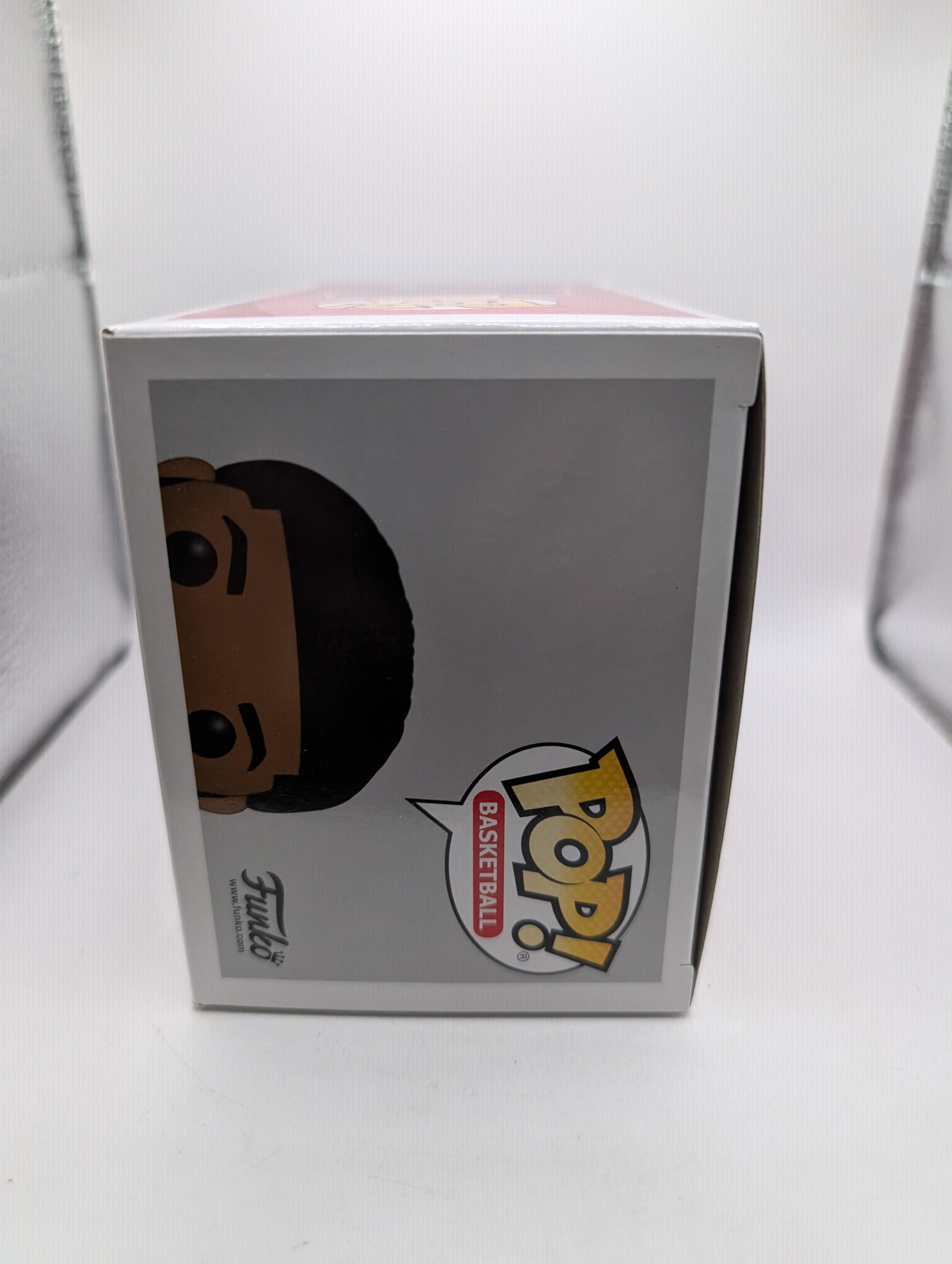 Funko Pop: NBA- Los Angeles Clippers Paul George 91 FRENLY BRICKS - Open 7 Days