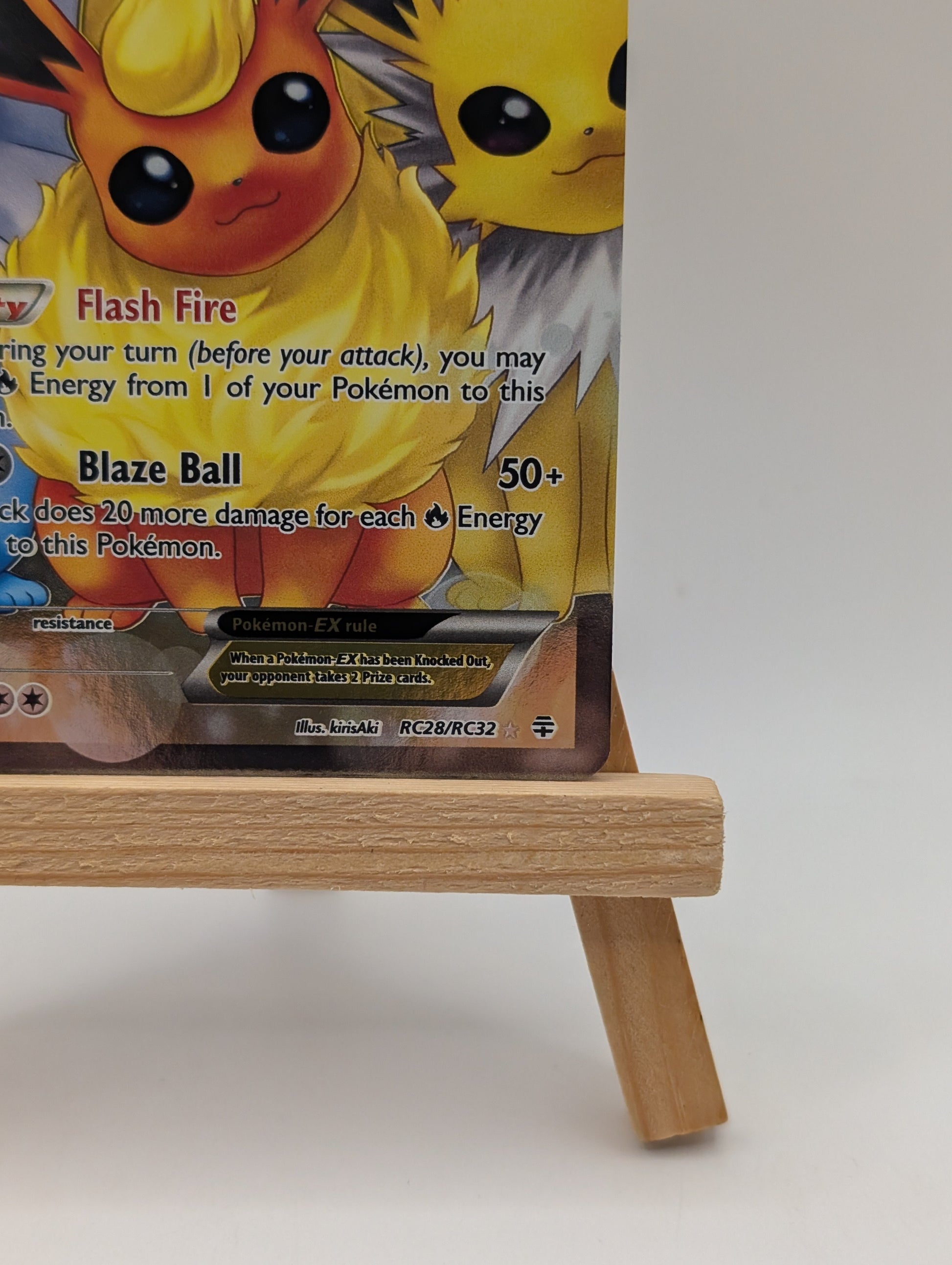 Pokemon TCG - Flareon EX RC28/RC32 Radiant Collection FRENLY BRICKS - Open 7 Days