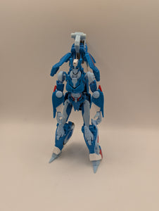 TRANSFORMERS GENERATIONS THRILLING 30TH ANNIVERSARY DELUXE CLASS CHROMIA