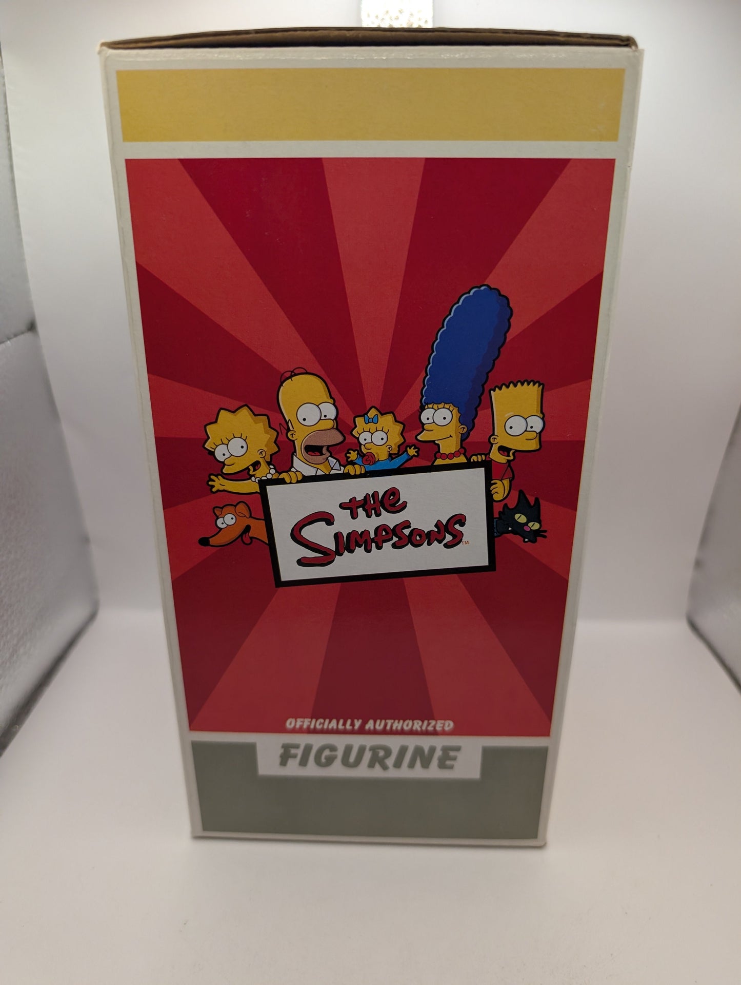 The Simpsons sculpture "Make Way for Willie"  Springfield citizens sculpture with Box FRENLY BRICKS - Open 7 Days