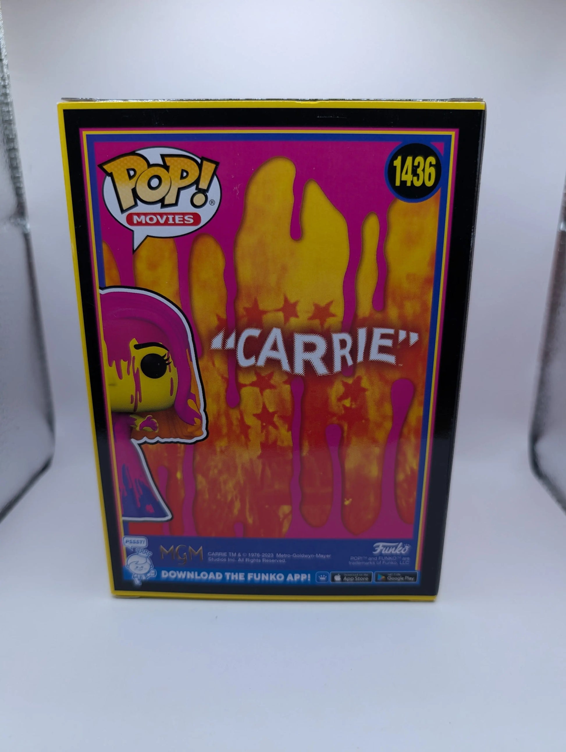 Funko Pop Movies #1436 - Carrie Exclusive - Bloody - Black Light FRENLY BRICKS - Open 7 Days