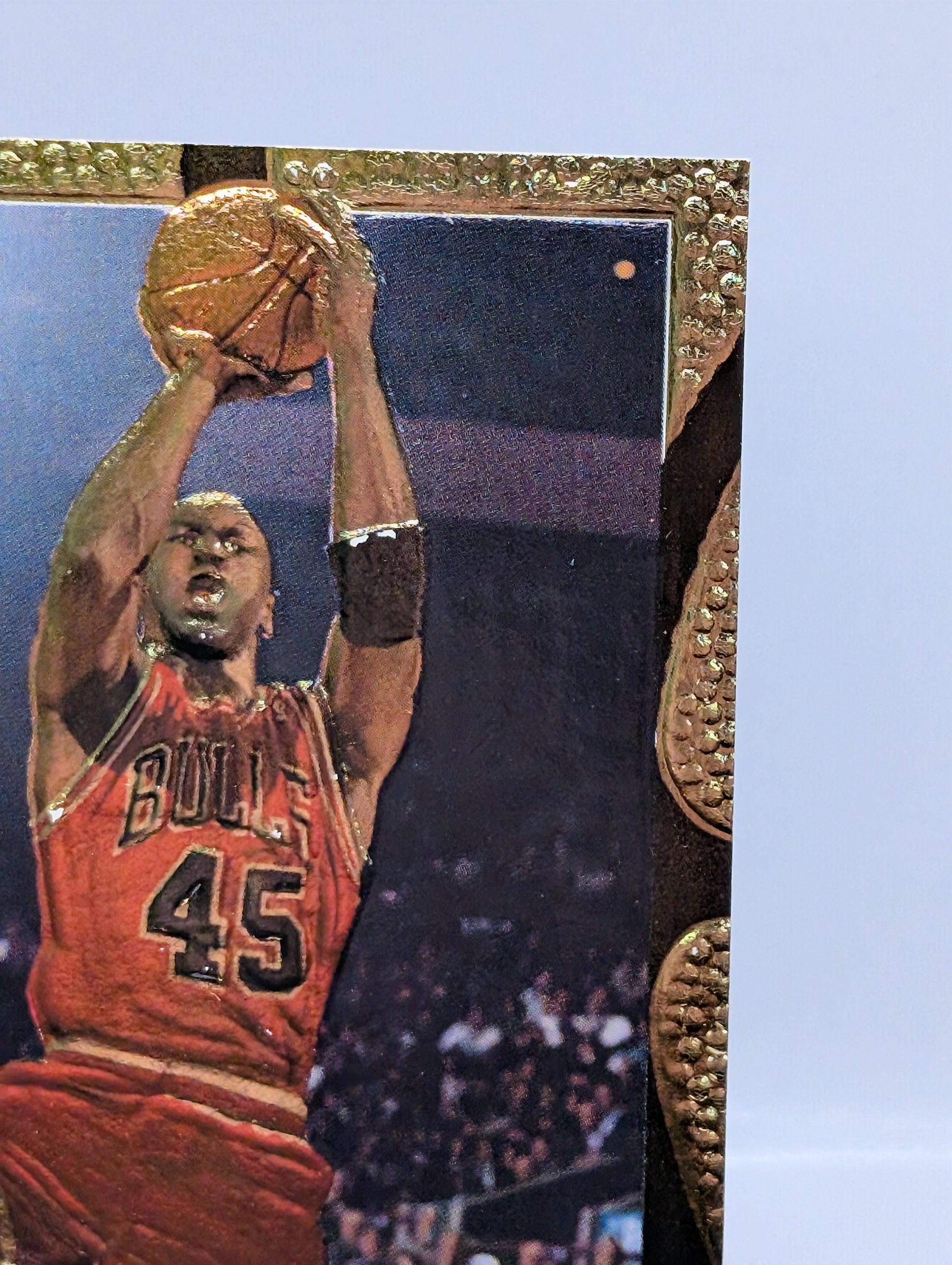 1994-95 Topps Embossed - Michael Jordan #121 Golden Idol FRENLY BRICKS - Open 7 Days