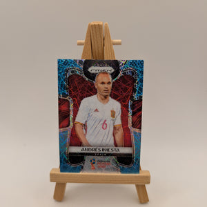 Prizm World Cup 2018 Andres Iniesta Spain Light Blue Lazer /125