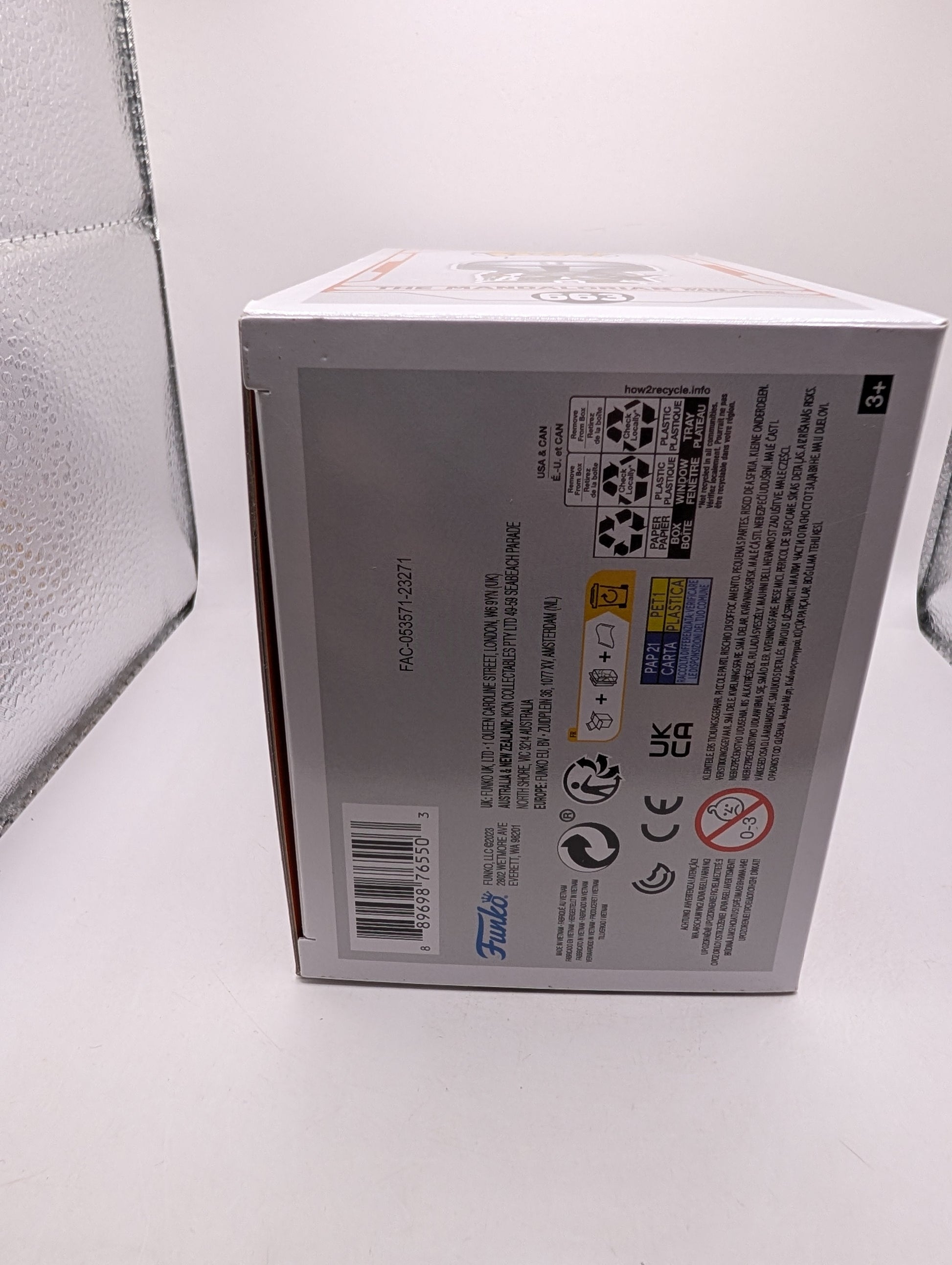 Funko Pop! Star Wars The Mandalorian with Darksaber #663 FRENLY BRICKS - Open 7 Days