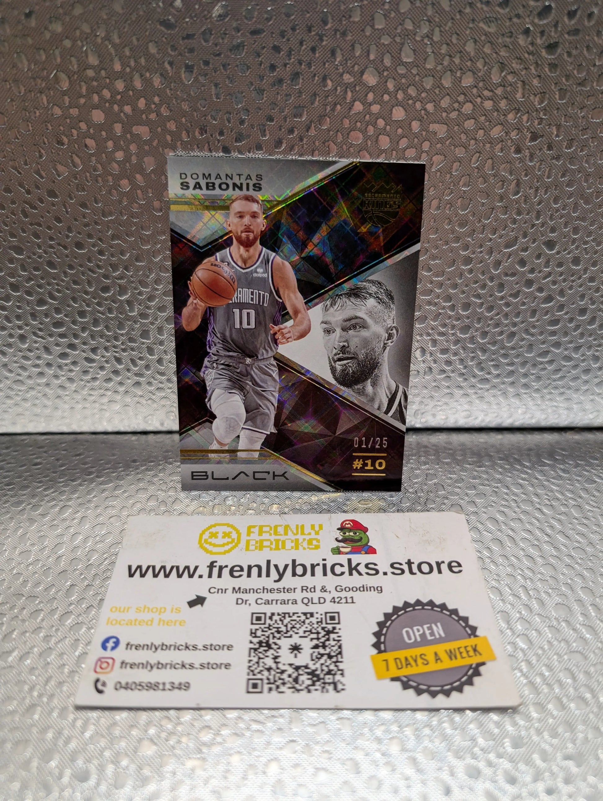 2022-23 Panini Black Domantis Sabonis #4 /25 FRENLY BRICKS - Open 7 Days