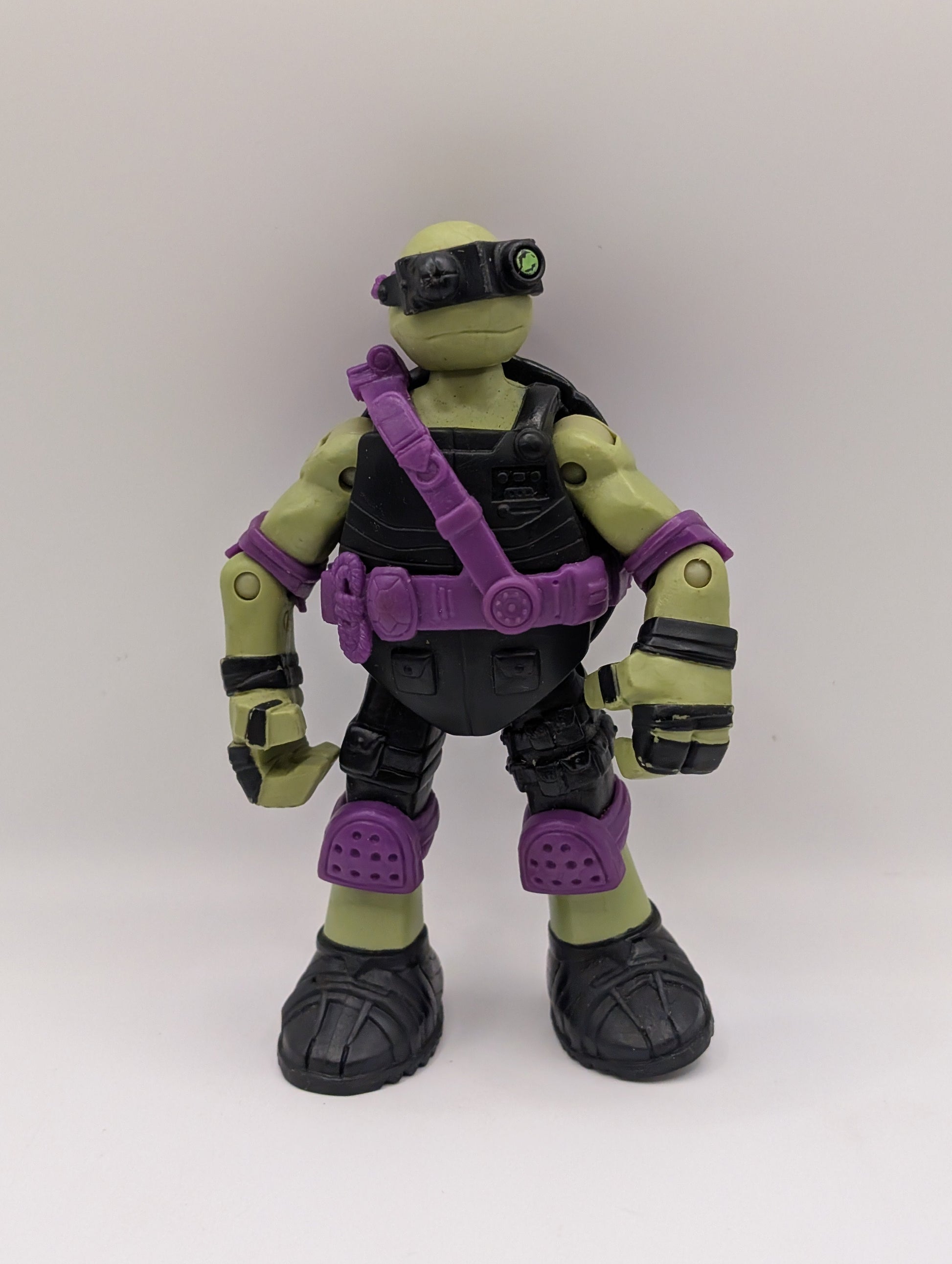Teenage Mutant Ninja Turtles Stealth Tech Donatello Action Figure Viacom 2013 FRENLY BRICKS - Open 7 Days