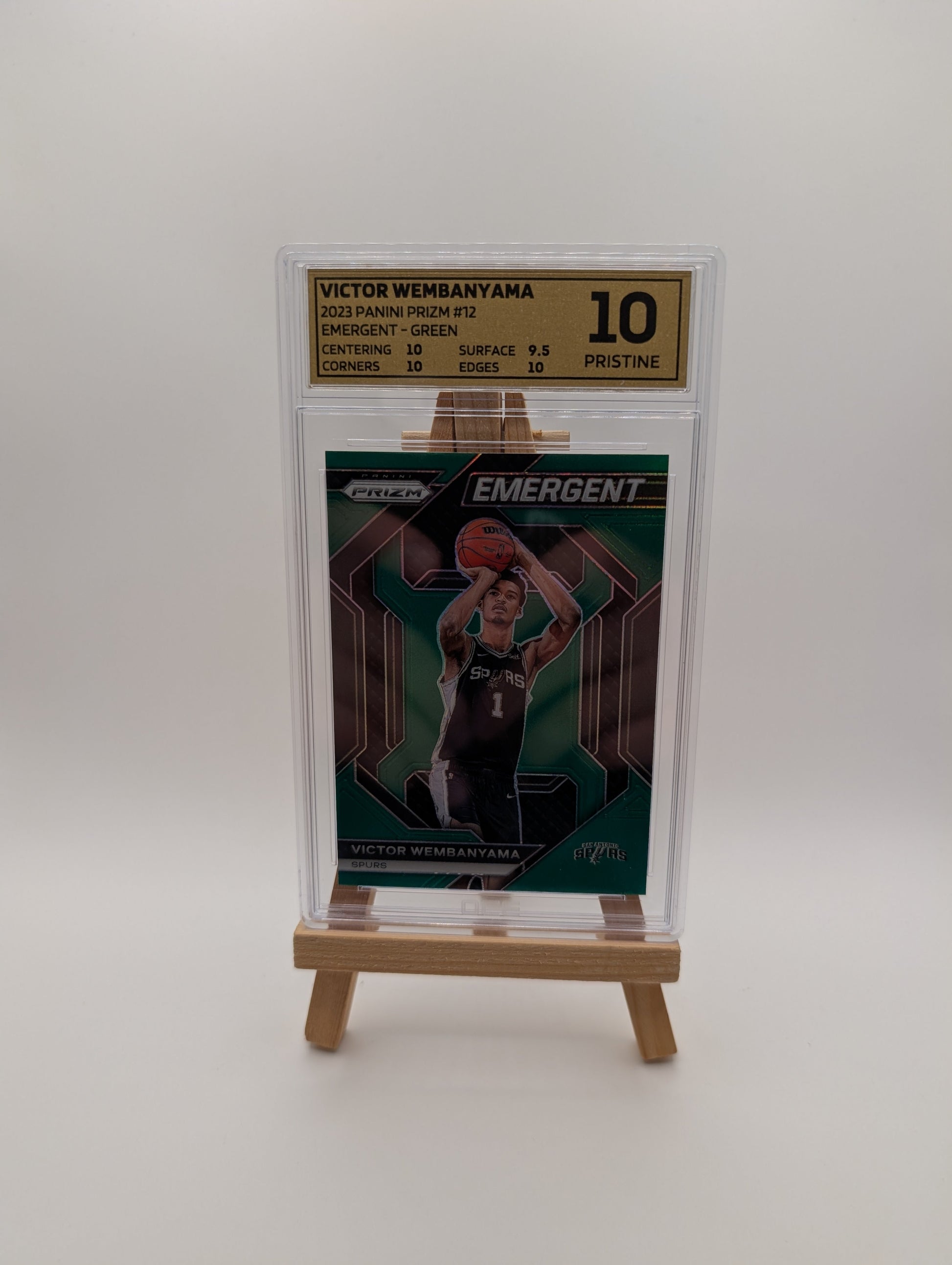 2023 Prizm Victor Wembanyama Rookie #12 GREEN Holo Emergent RC Graded 10 oce FRENLY BRICKS - Open 7 Days