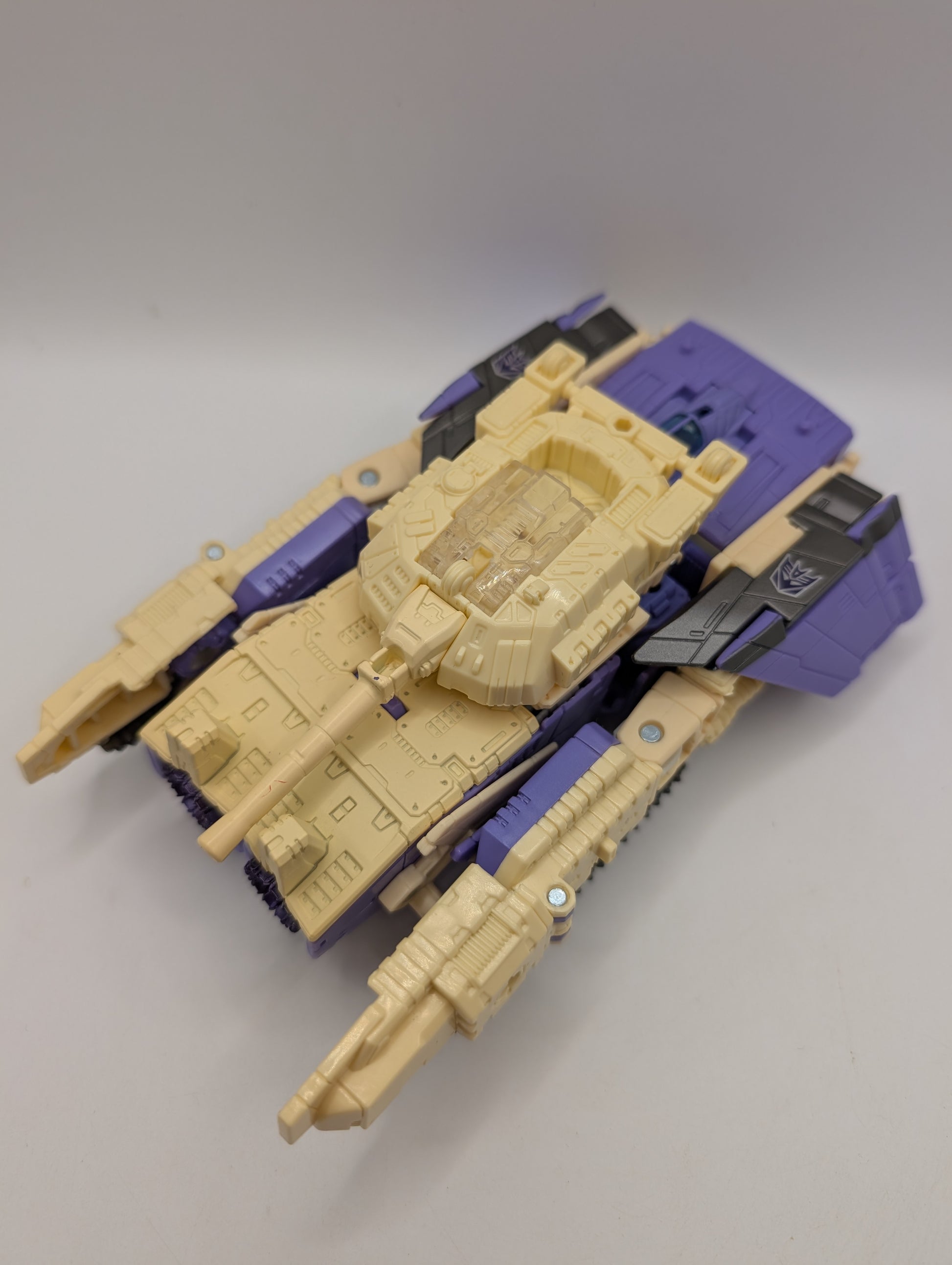Takaratomy Generations Series Lg59 Blitzwing Japanese Ver. Action Figure Toy